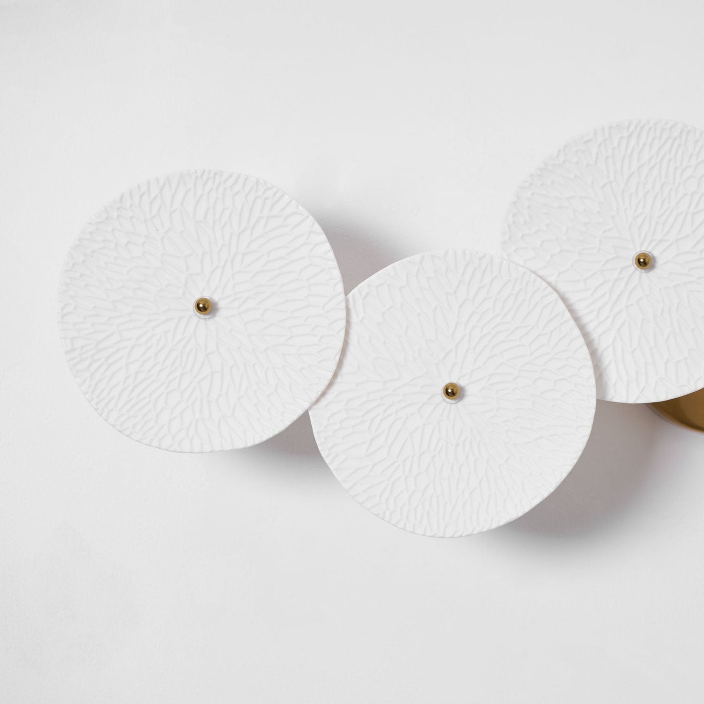 Lotus Petal Wall Lamp - Elegant Design, Energy-Efficient LED Lighting