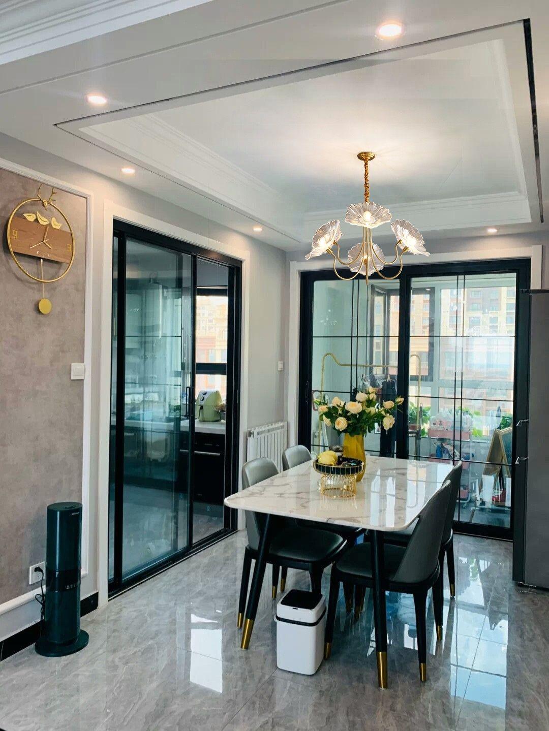 Lotus Leaf Glass Chandelier - Elegant Design with Adjustable Height