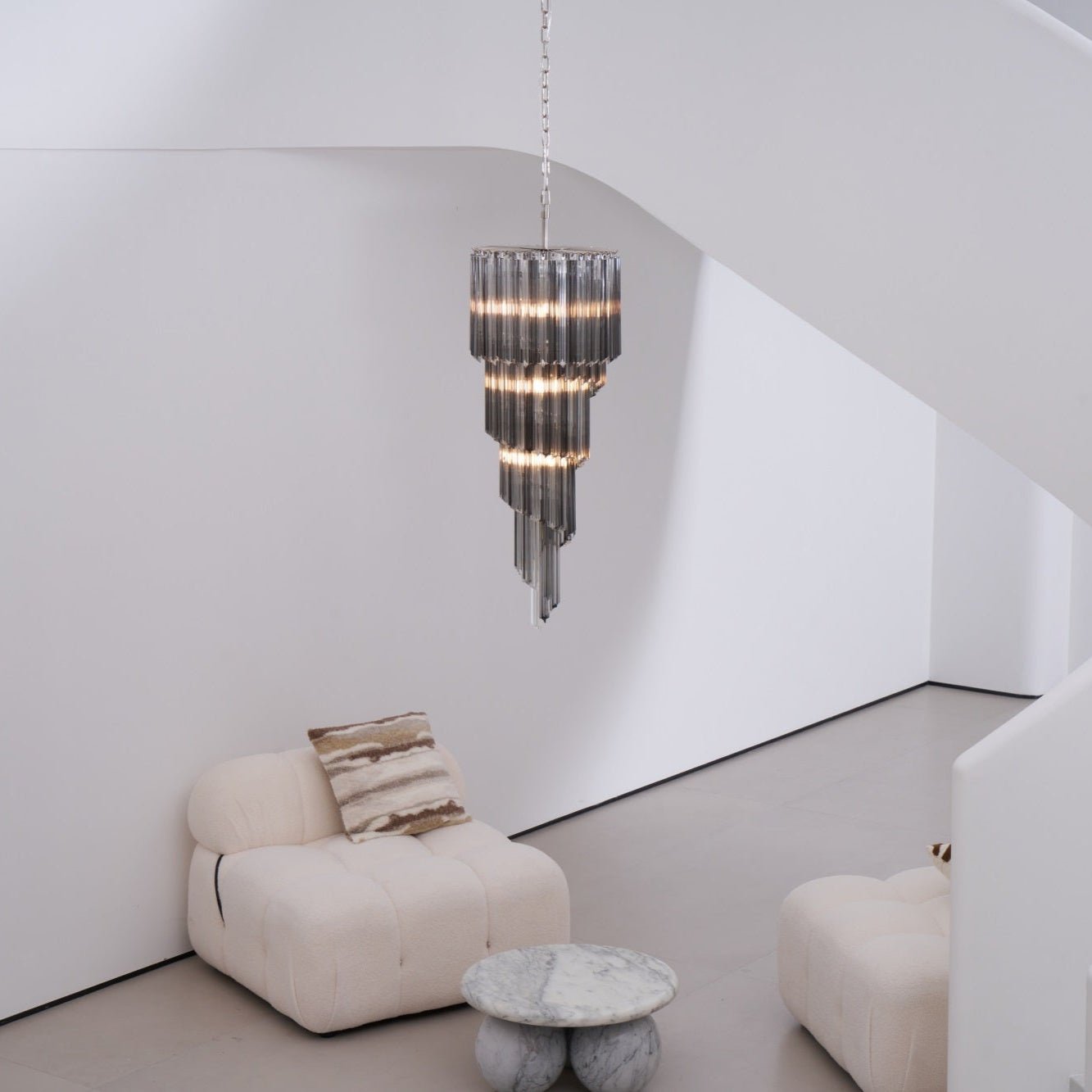 Lucente Noir Spiral Chandelier - Elegant Design with Adjustable Height