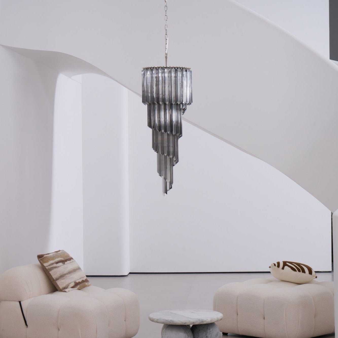 Lucente Noir Spiral Chandelier - Elegant Design with Adjustable Height