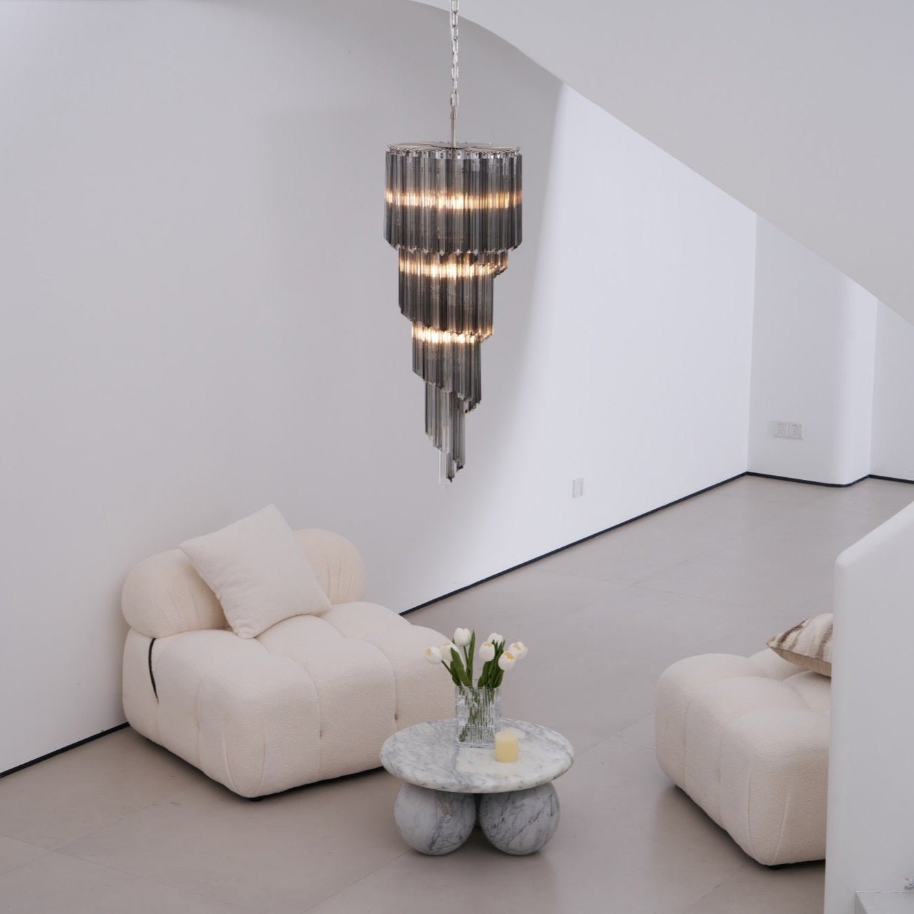 Lucente Noir Spiral Chandelier - Elegant Design with Adjustable Height