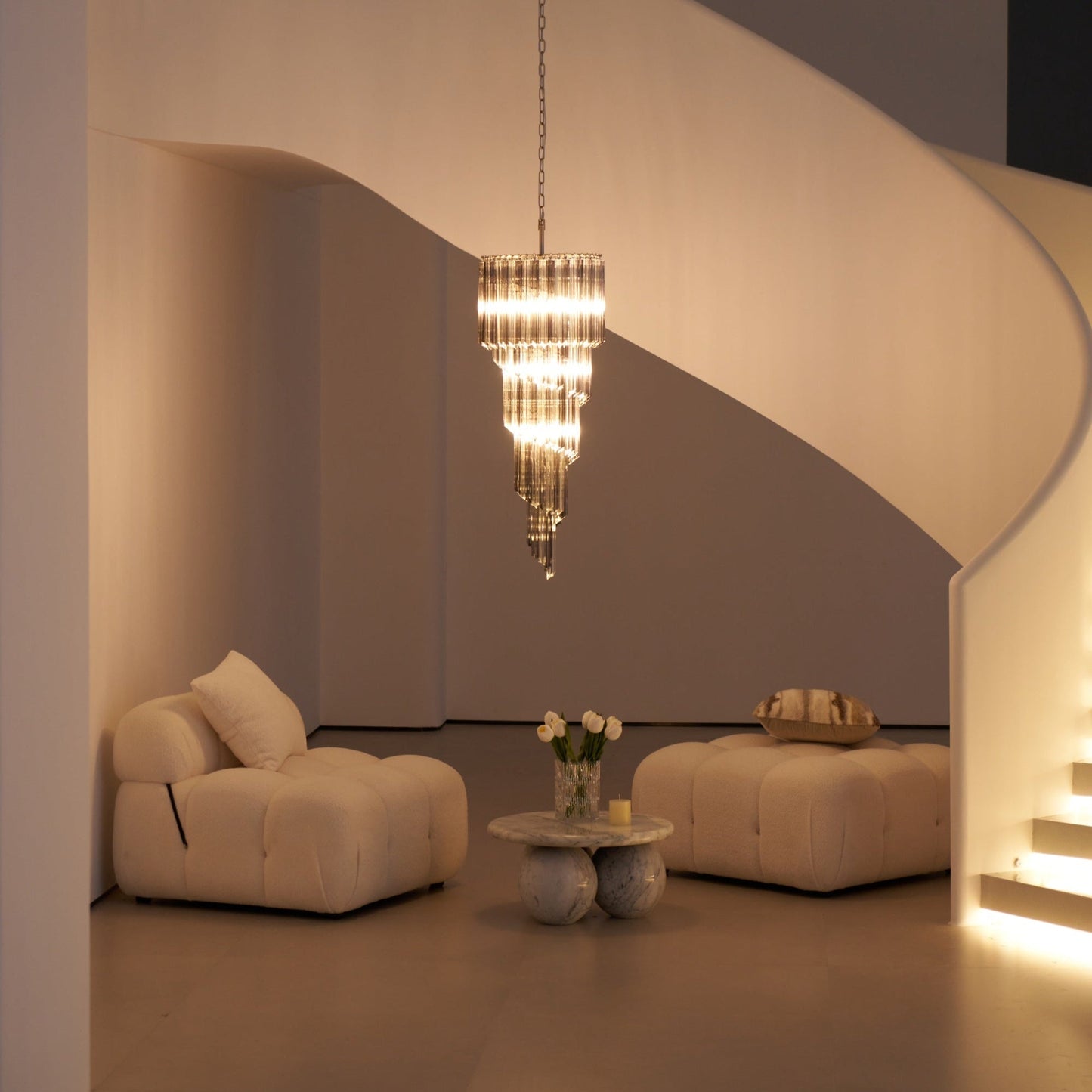 Lucente Noir Spiral Chandelier - Elegant Design with Adjustable Height