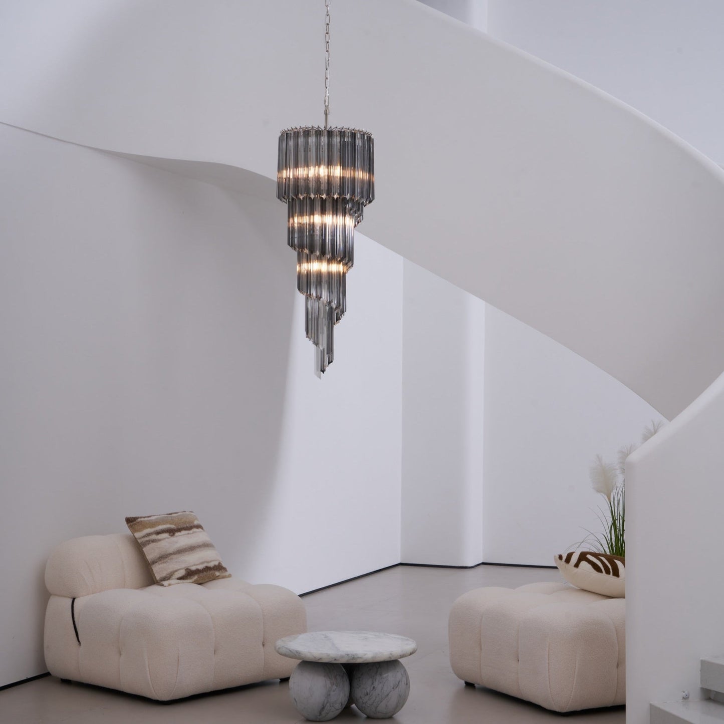 Lucente Noir Spiral Chandelier - Elegant Design with Adjustable Height