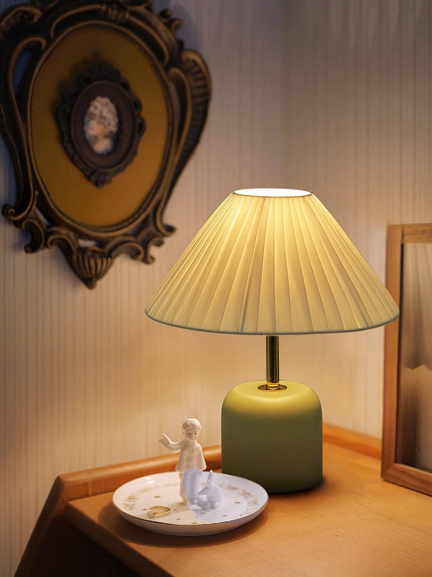 Lunitidal Professional Table Lamp with Adjustable Brightness & USB Por