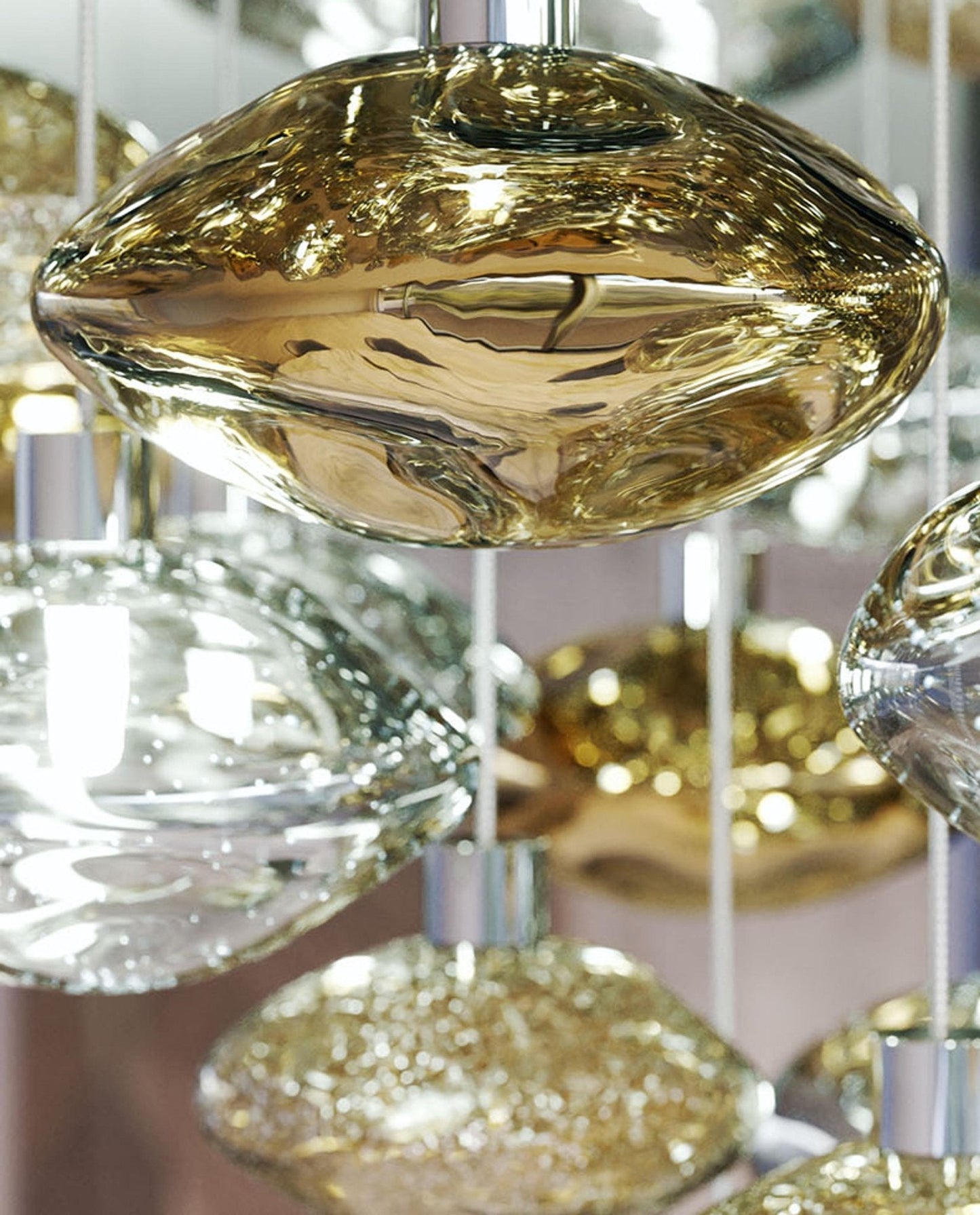 Lure Chandelier - Elegant Design with Dimmable Lighting & Energy Effic