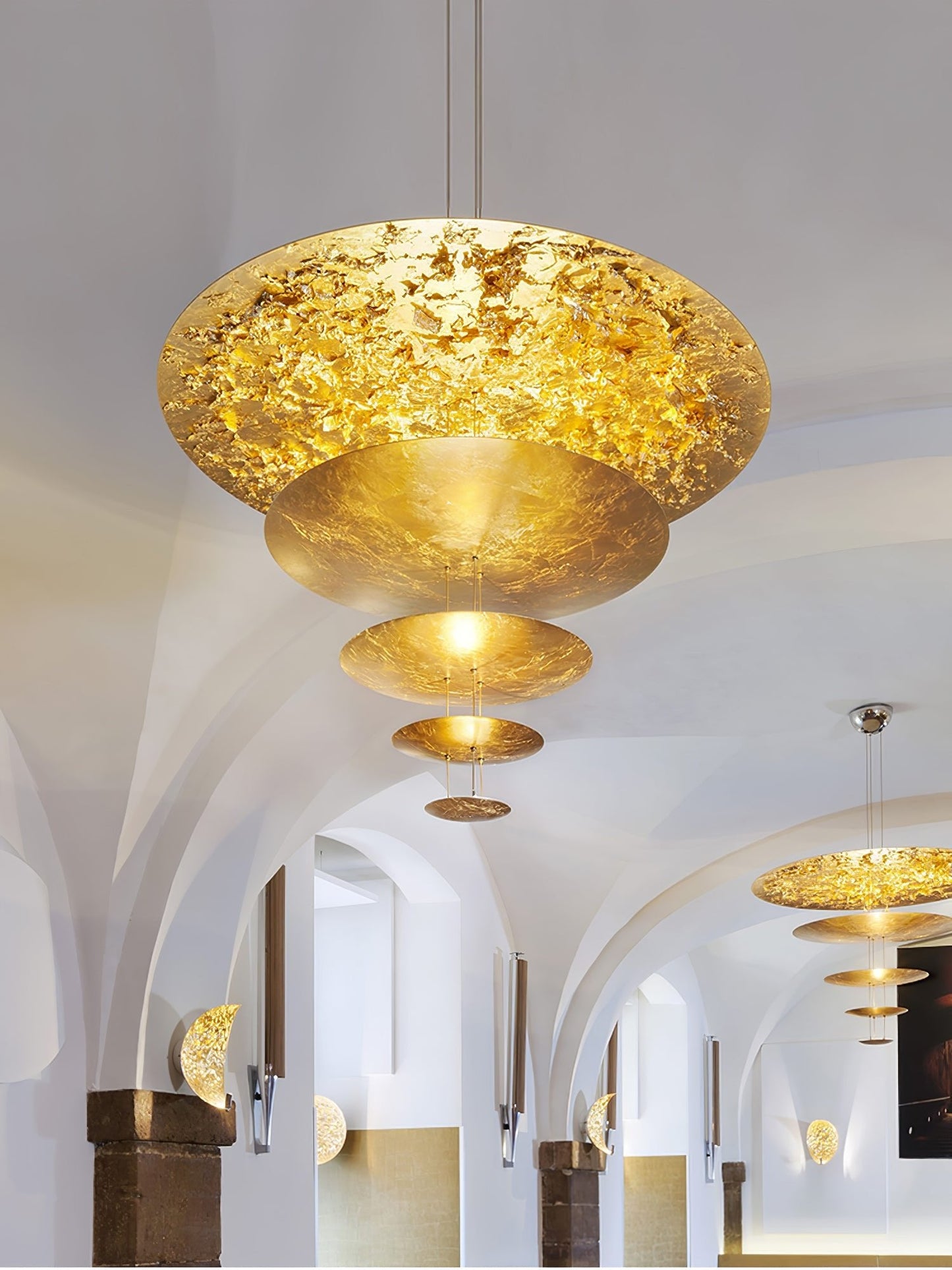 Industrial Machine Chandelier - Adjustable Height, Energy-Efficient LE