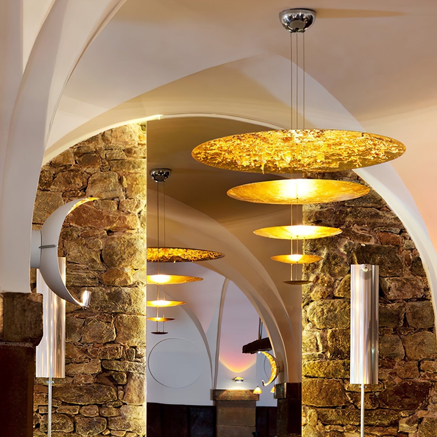 Industrial Machine Chandelier - Adjustable Height, Energy-Efficient LE