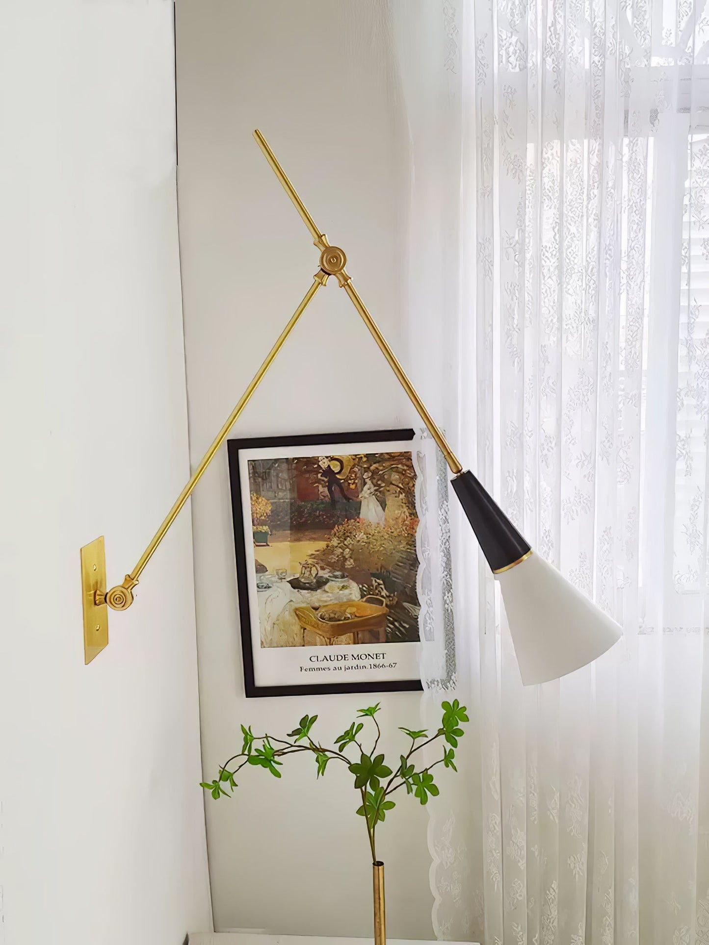 Magari Wall Lamp - Adjustable LED Light with Modern Design and Energy