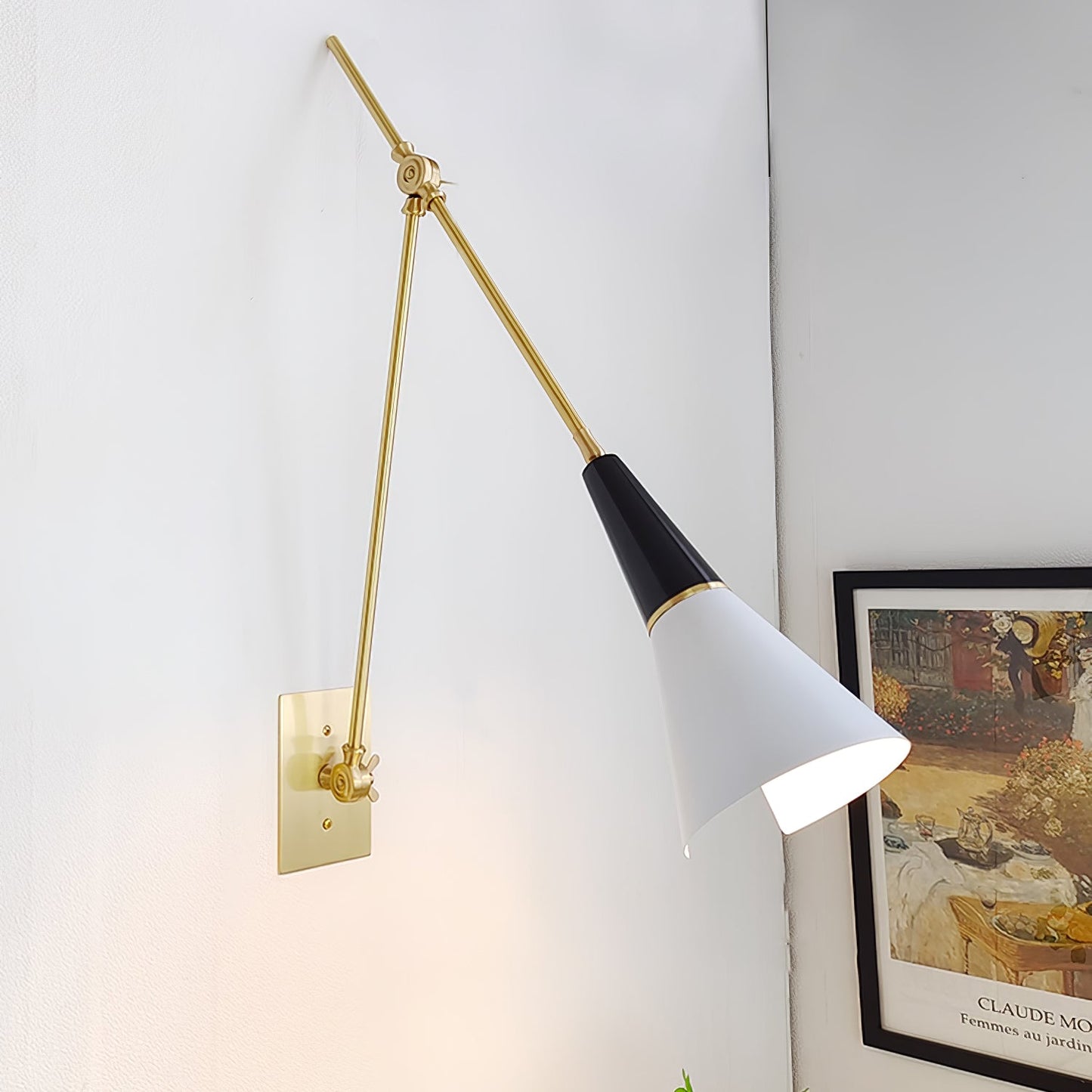Magari Wall Lamp - Adjustable LED Light with Modern Design and Energy