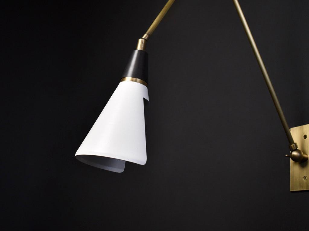 Magari Wall Lamp - Adjustable LED Light with Modern Design and Energy