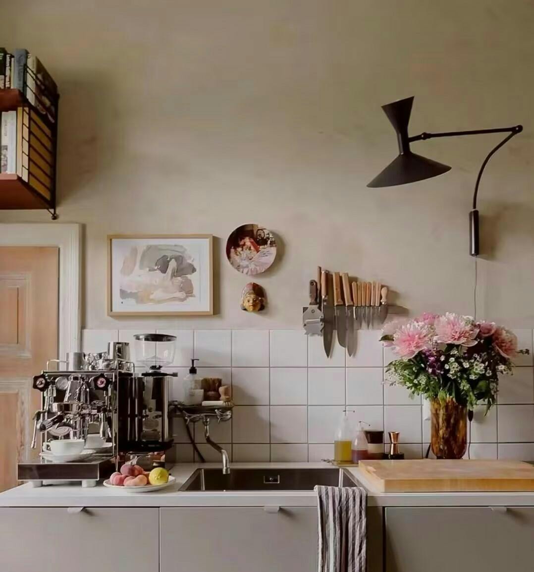 Marseille Plug-in Wall Light with Adjustable Brightness & Sleek Design