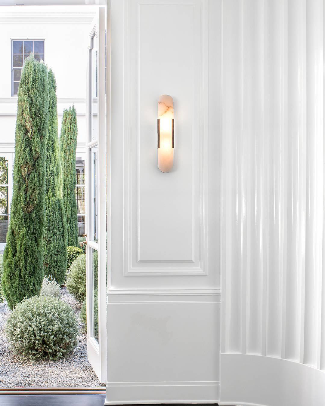 Oblong Alabaster Wall Sconce - Elegant Design, Soft Ambient Lighting