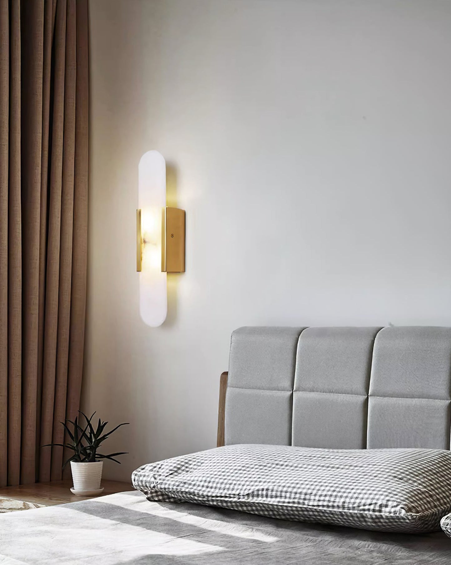 Oblong Alabaster Wall Sconce - Elegant Design, Soft Ambient Lighting