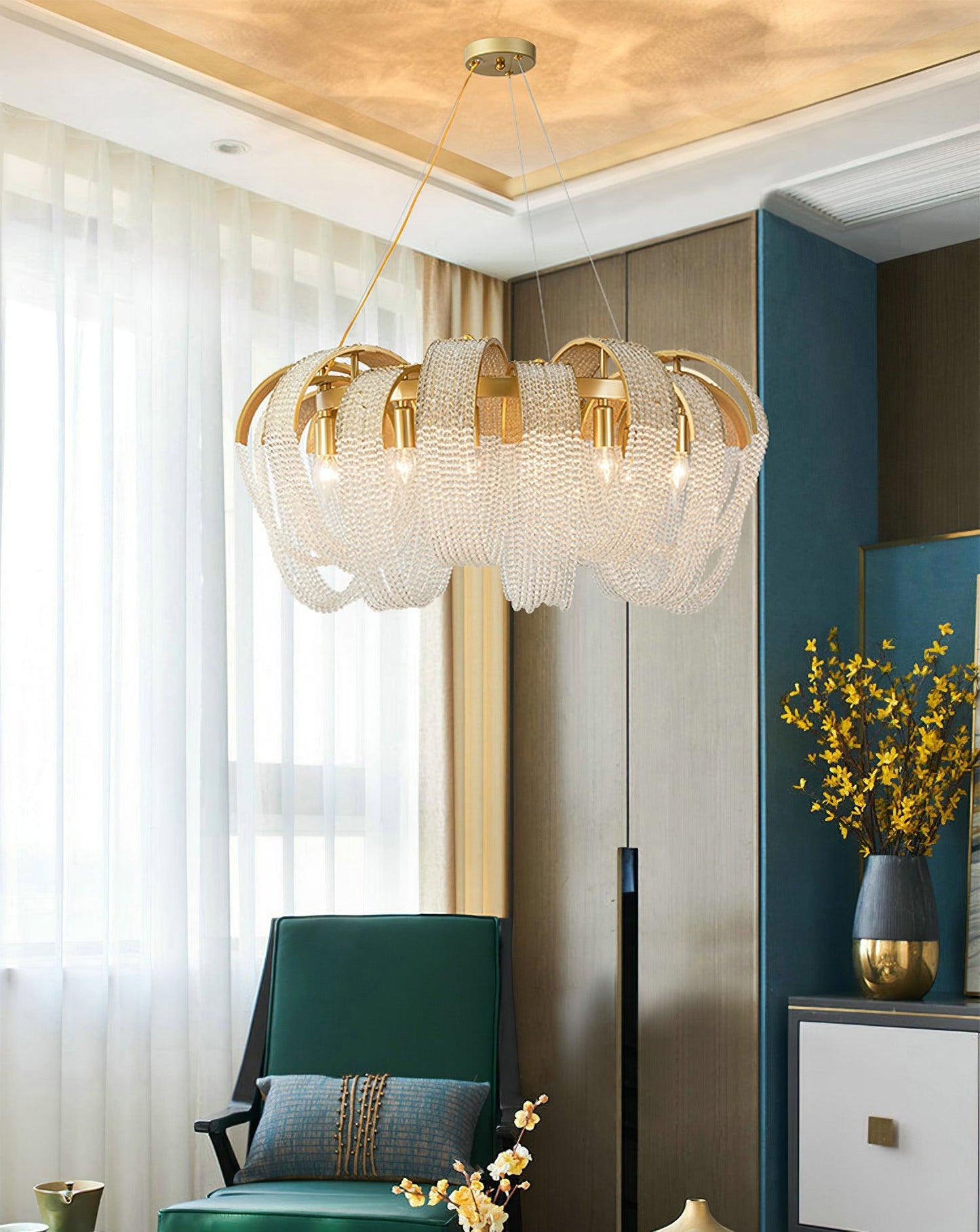 Elegant Mesh Crystal Chandelier with Adjustable Height & Energy-Effici
