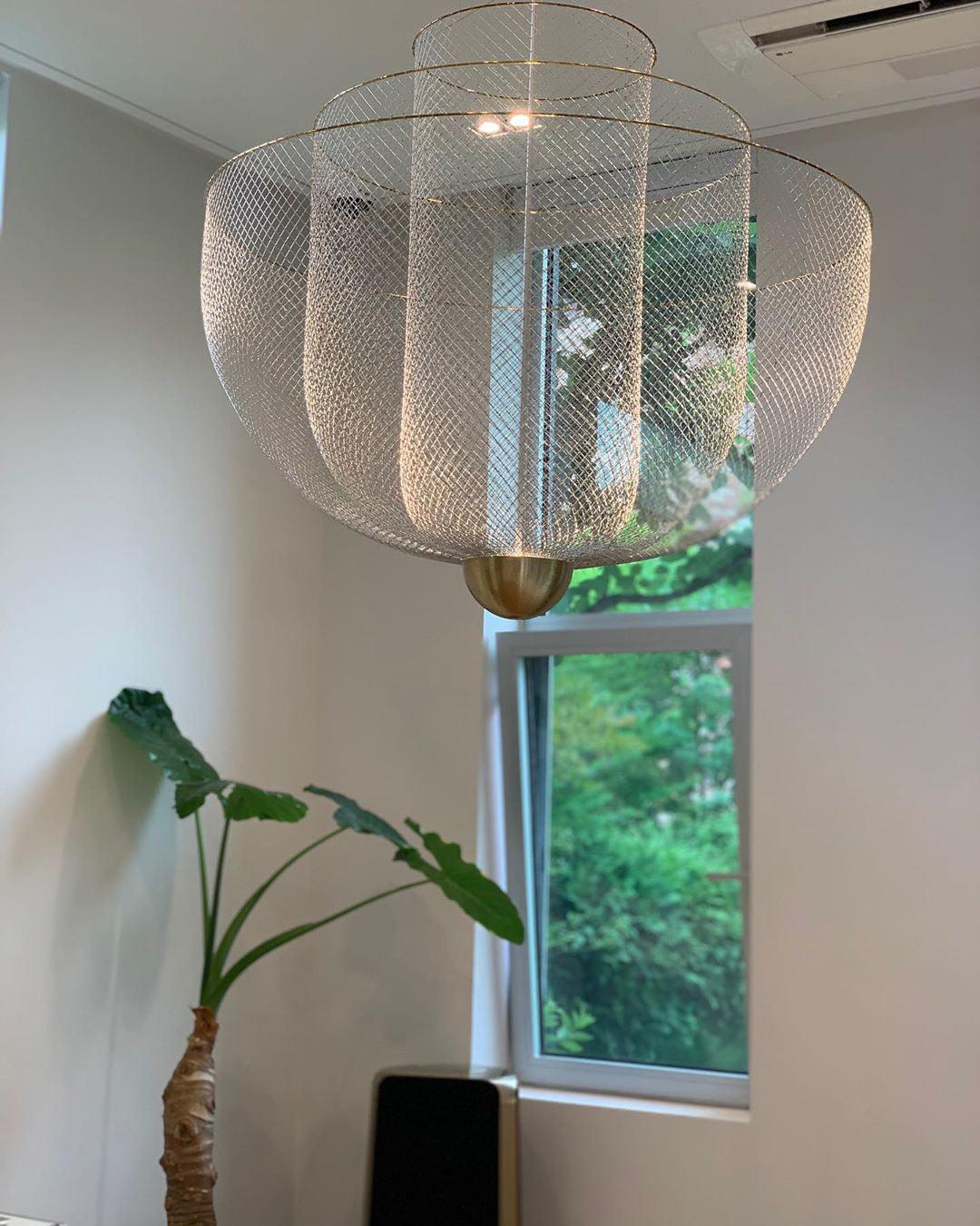 Meshmatics Modern Hanging Lamp with Adjustable Height & LED Bulbs