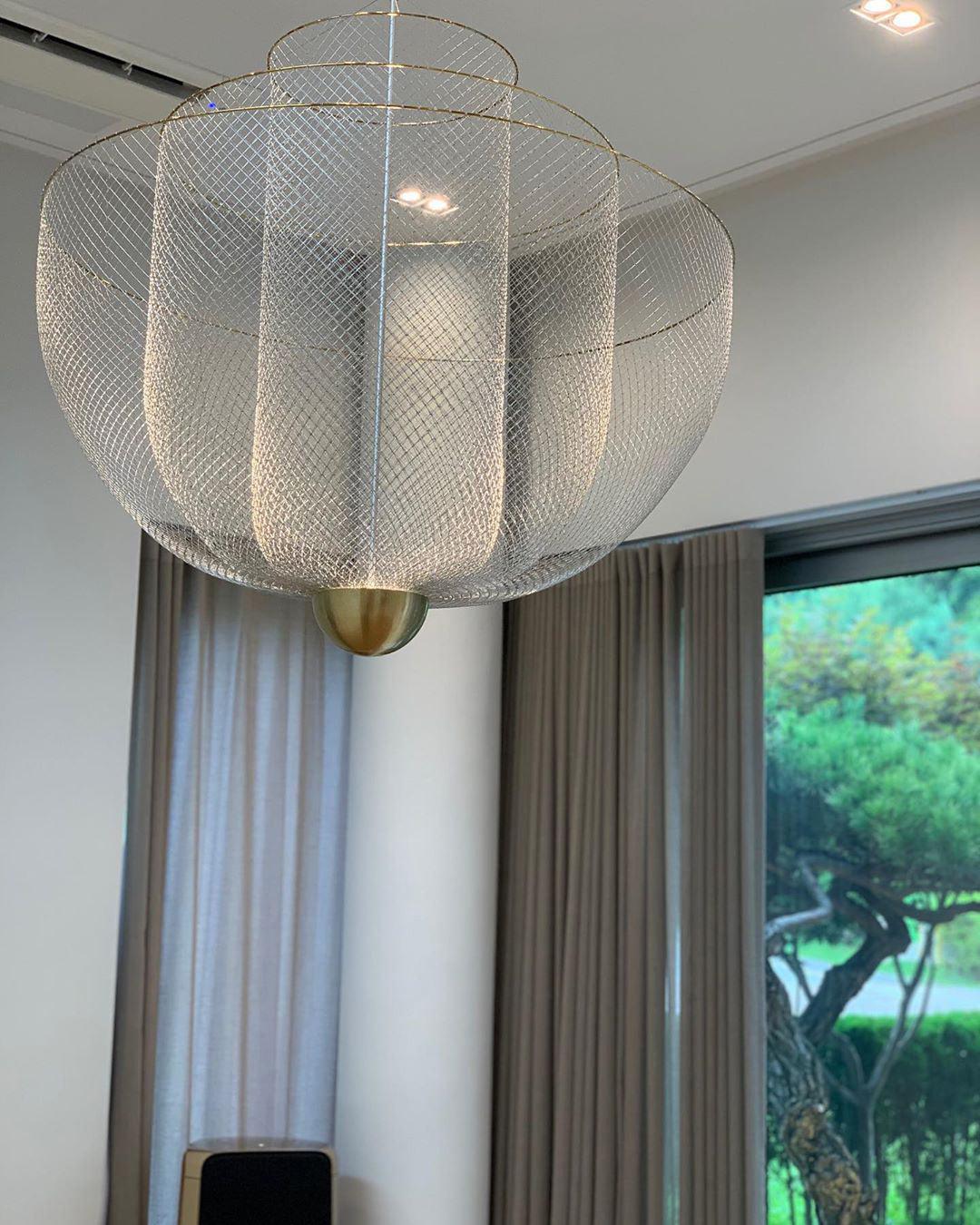 Meshmatics Modern Hanging Lamp with Adjustable Height & LED Bulbs
