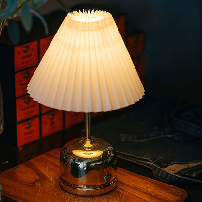 Antique Metal Table Lamp with Adjustable Brightness and Elegant Design