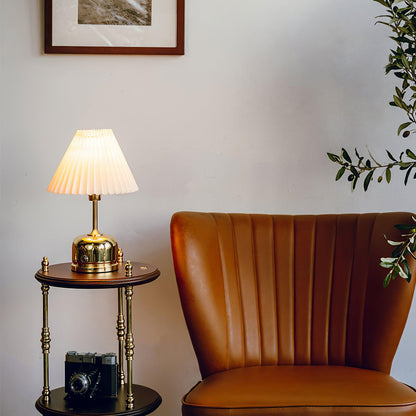 Antique Metal Table Lamp with Adjustable Brightness and Elegant Design