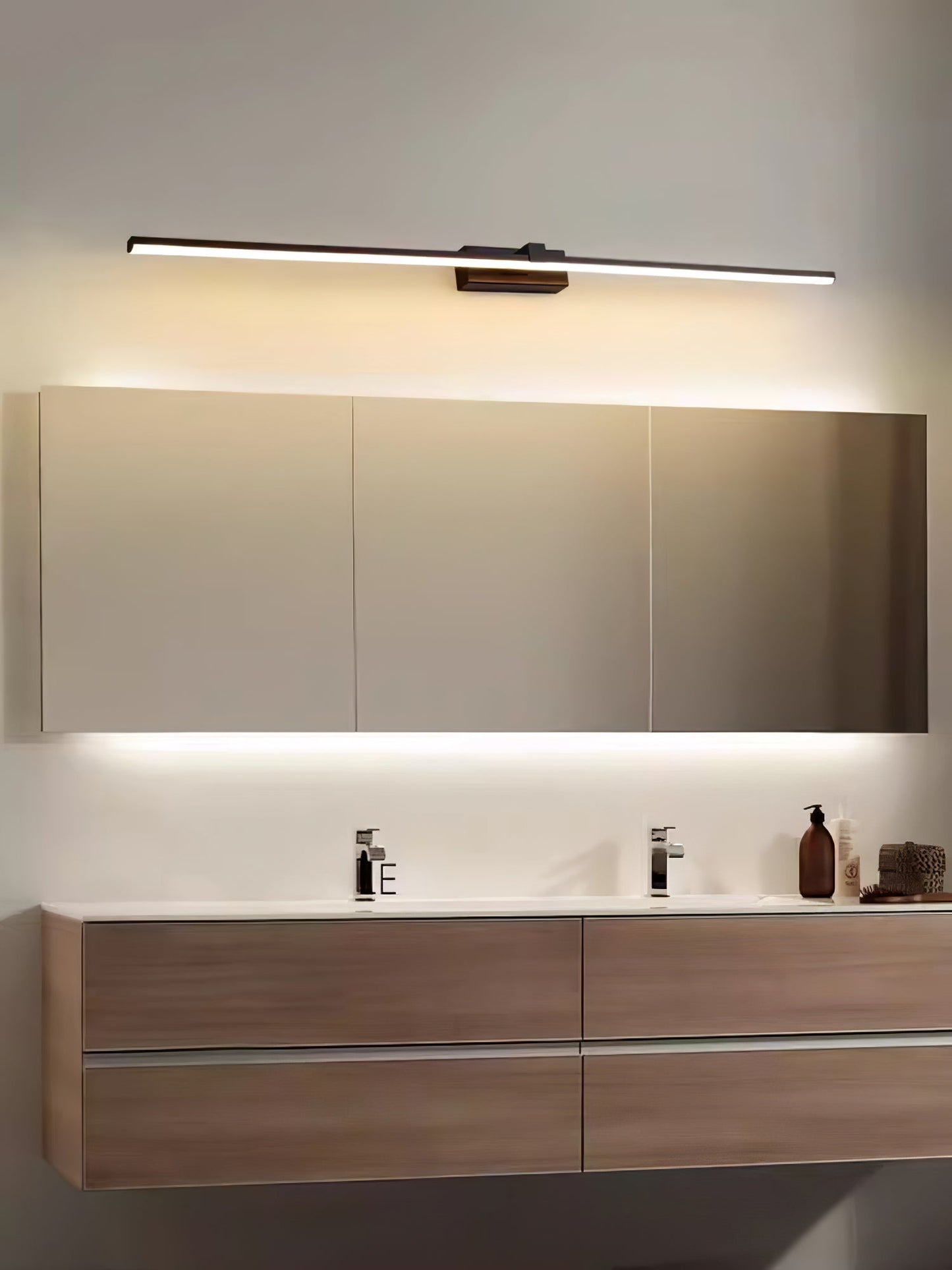 Professional Metal Linear Mirror Wall Light with Dimmable LED and Adju
