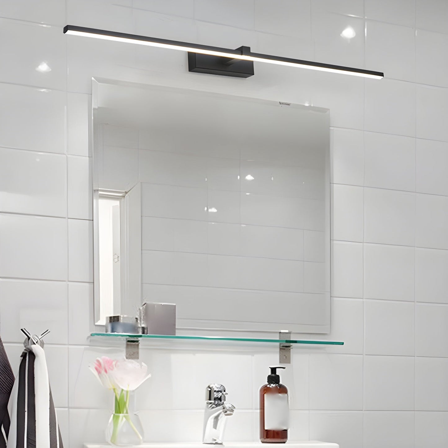 Professional Metal Linear Mirror Wall Light with Dimmable LED and Adju