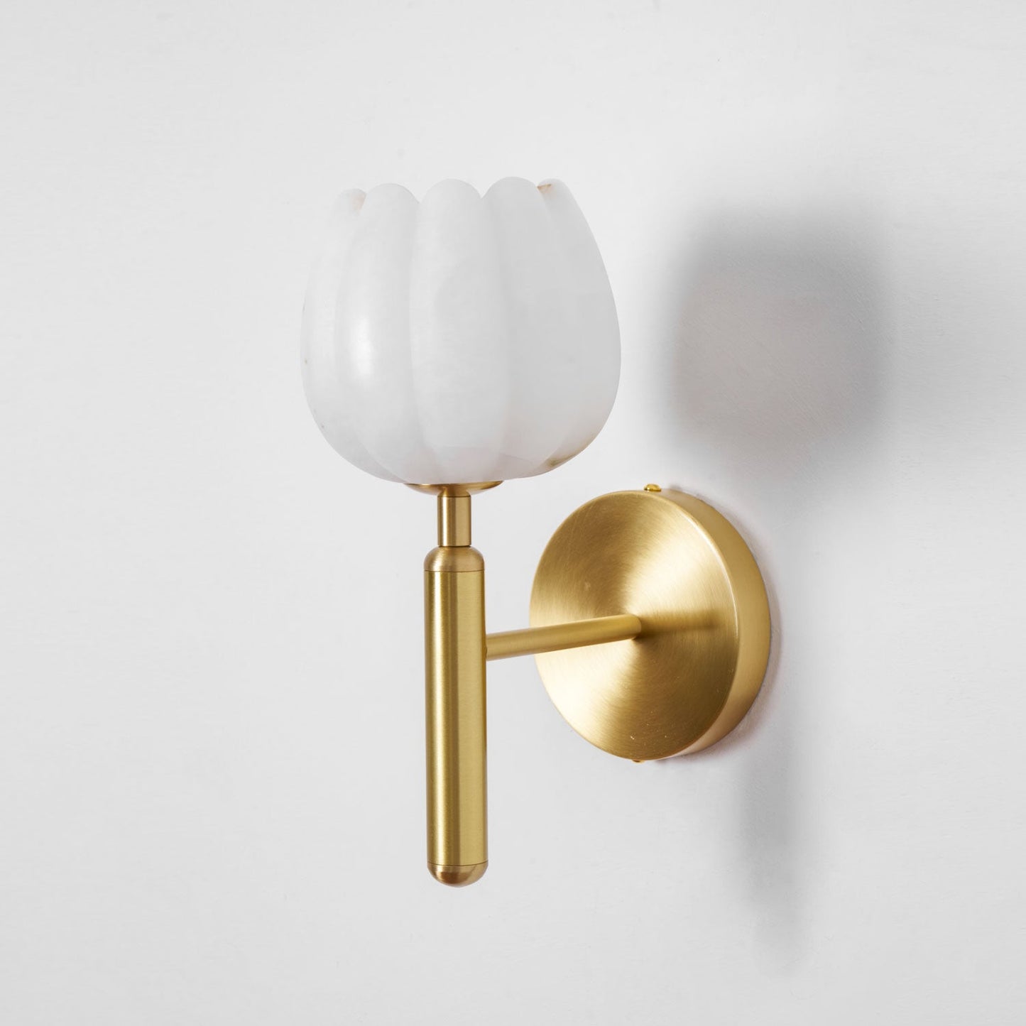 Mian Alabaster Wall Lamp - Elegant Design with Soft Glow & Easy Instal