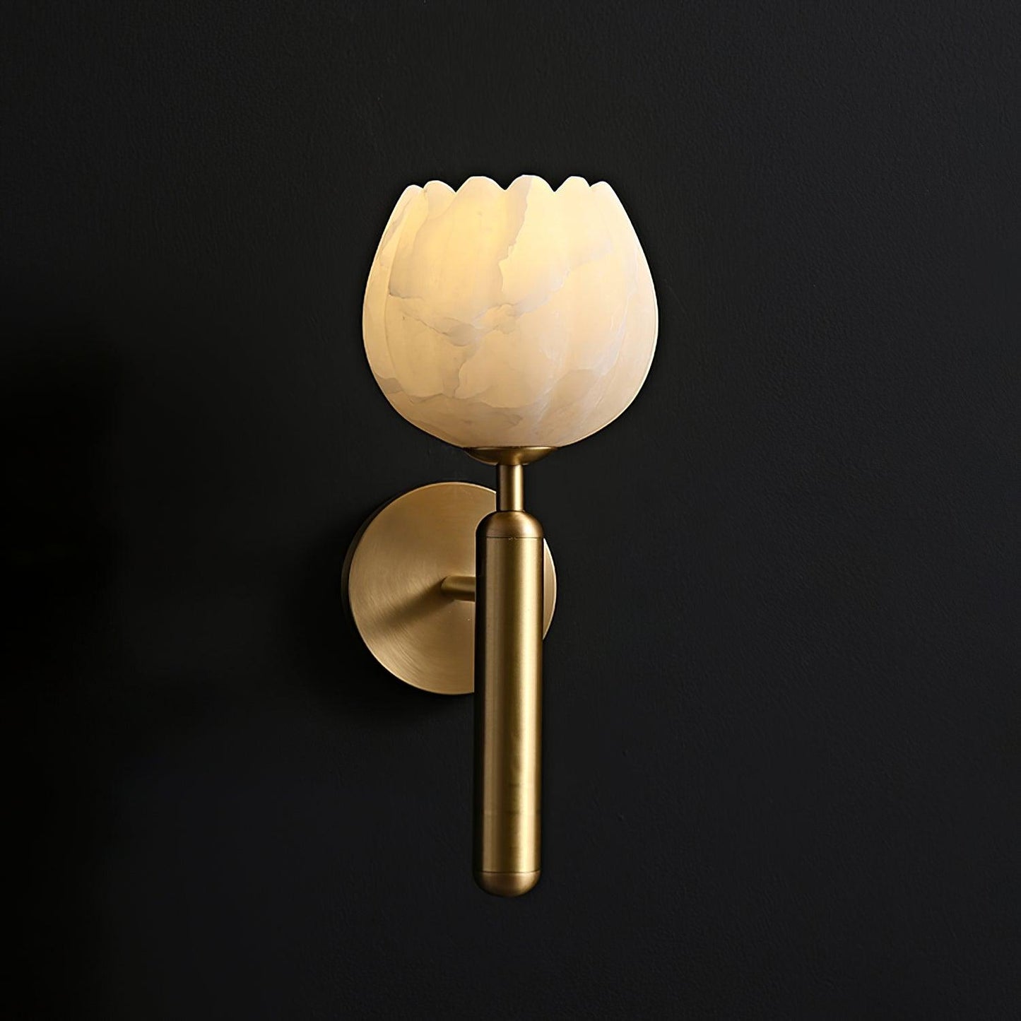 Mian Alabaster Wall Lamp - Elegant Design with Soft Glow & Easy Instal