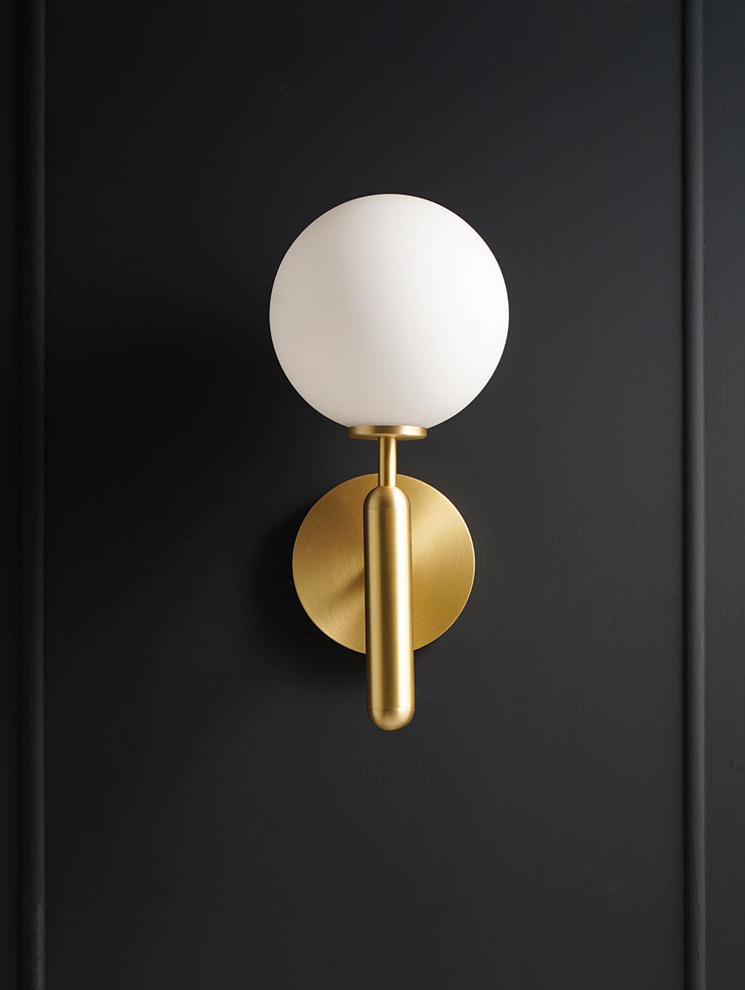 Nordica Wall Lamp - Adjustable Angle, Energy-Efficient LED Lighting