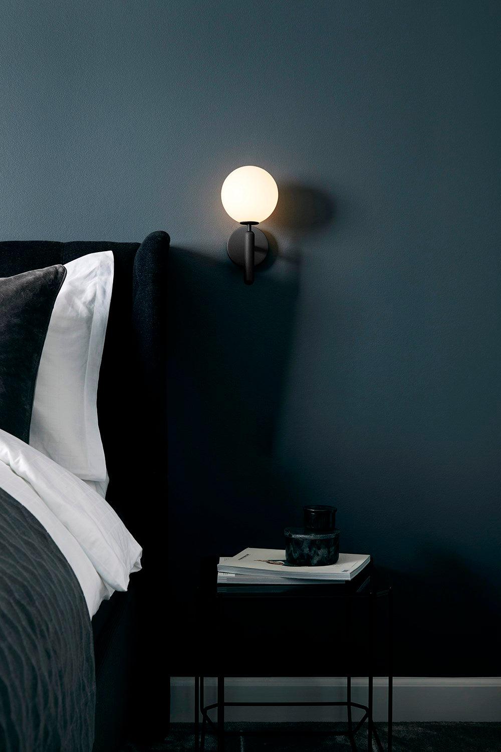 Scandiluxe Wall Light - Modern Design, Adjustable Brightness, Energy E