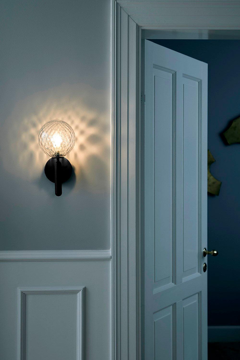 Scandiluxe Wall Light - Modern Design, Adjustable Brightness, Energy E