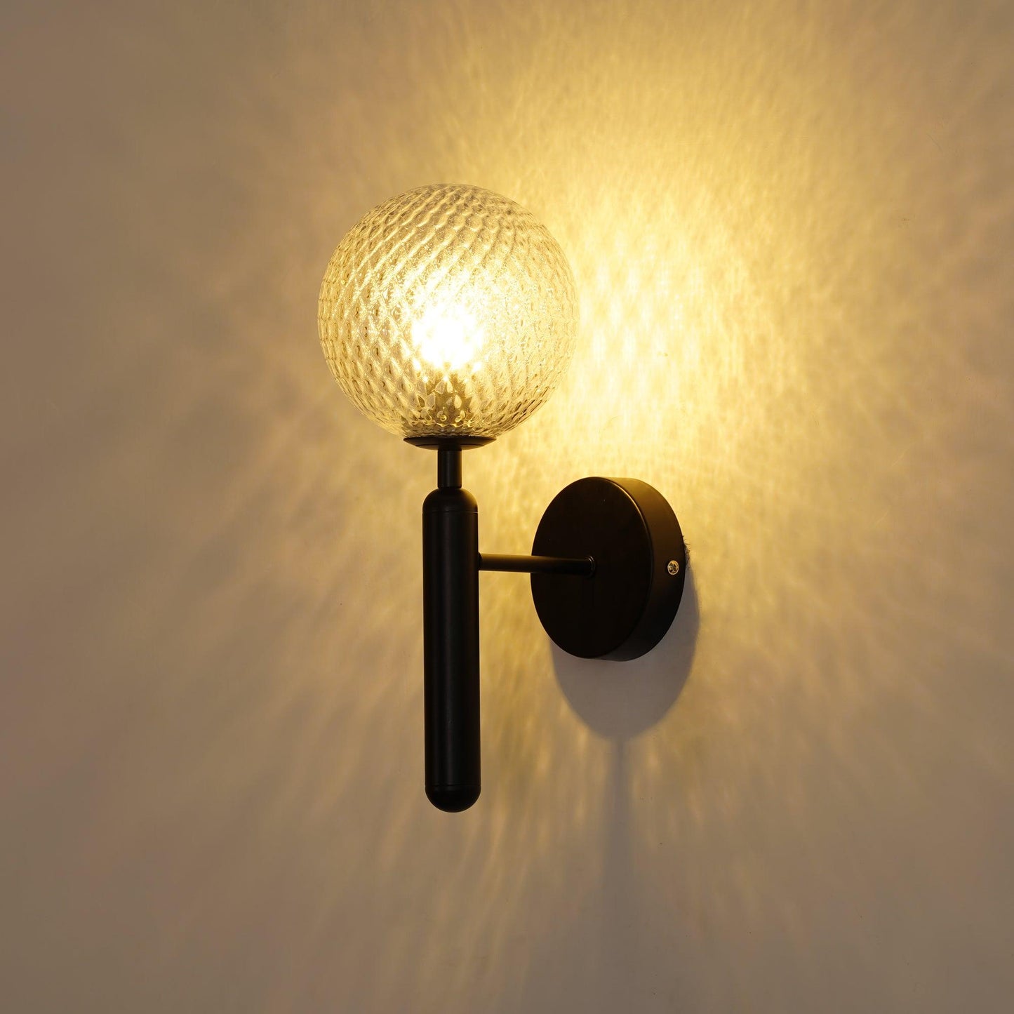 Nordica Wall Lamp - Adjustable Angle, Energy-Efficient LED Lighting