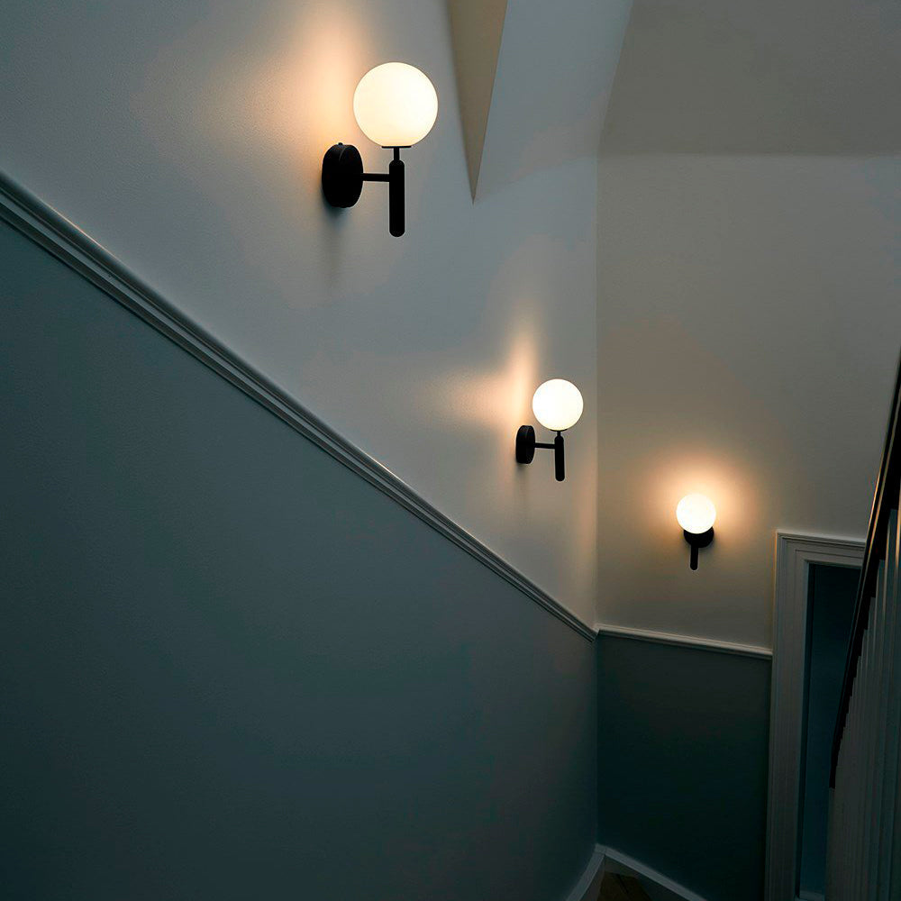 Nordica Wall Lamp - Adjustable Angle, Energy-Efficient LED Lighting