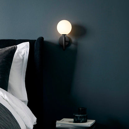 Nordica Wall Lamp - Adjustable Angle, Energy-Efficient LED Lighting