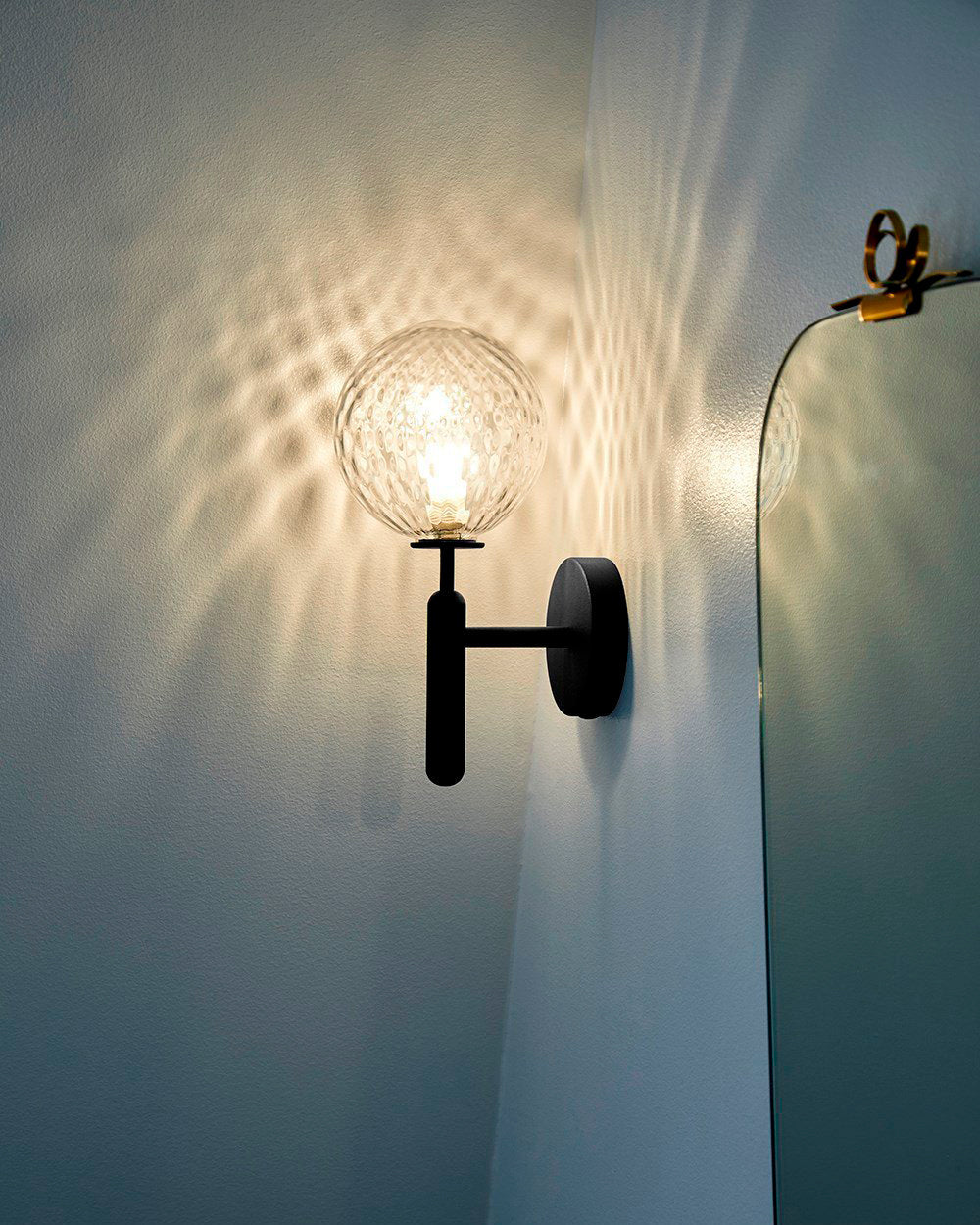 Nordica Wall Lamp - Adjustable Angle, Energy-Efficient LED Lighting