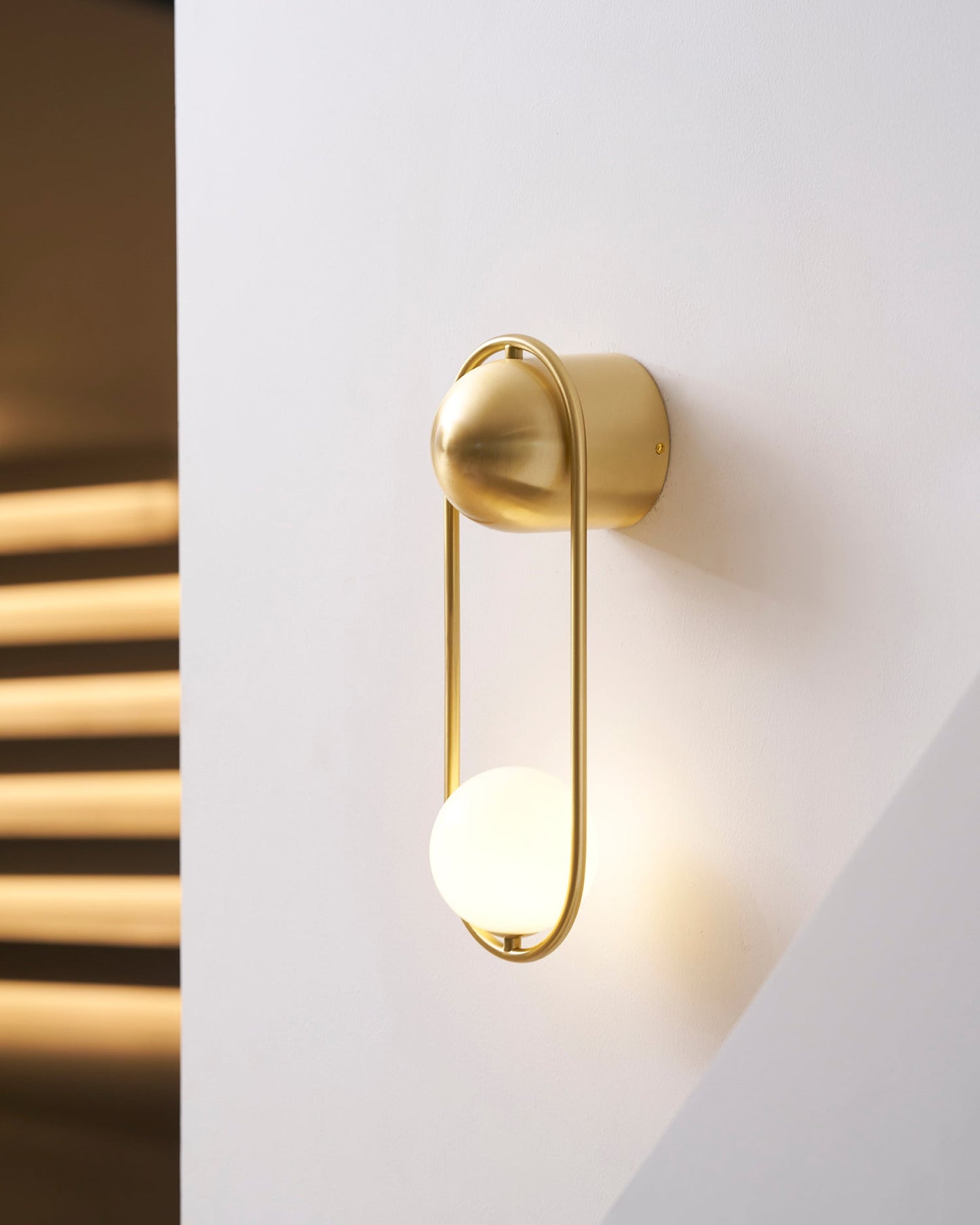 Mila Wall Lamp - Adjustable Brightness & Energy-Efficient LED Design