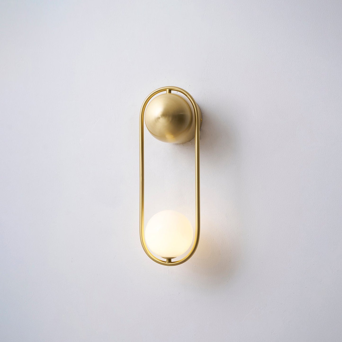 Mila Wall Lamp - Adjustable Brightness & Energy-Efficient LED Design