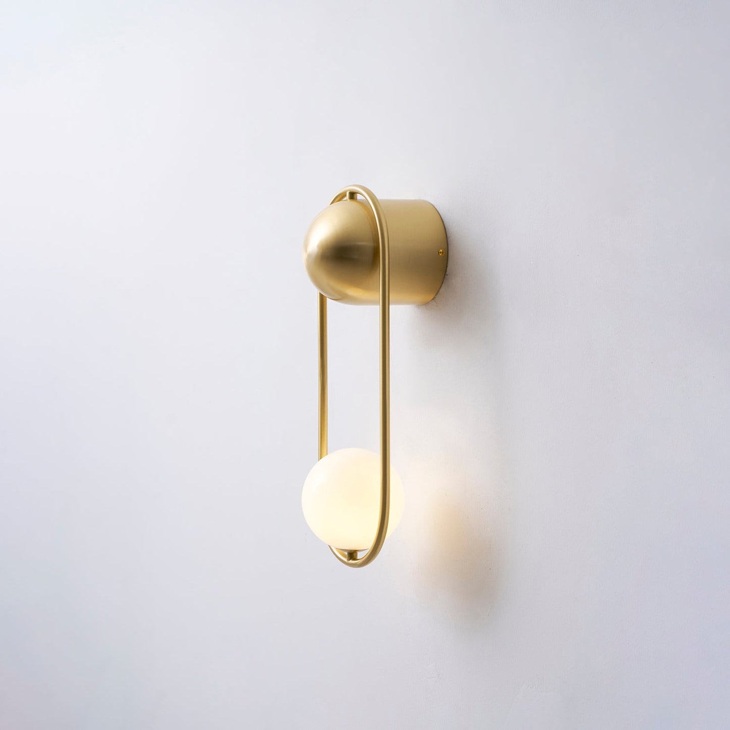 Mila Wall Lamp - Adjustable Brightness & Energy-Efficient LED Design