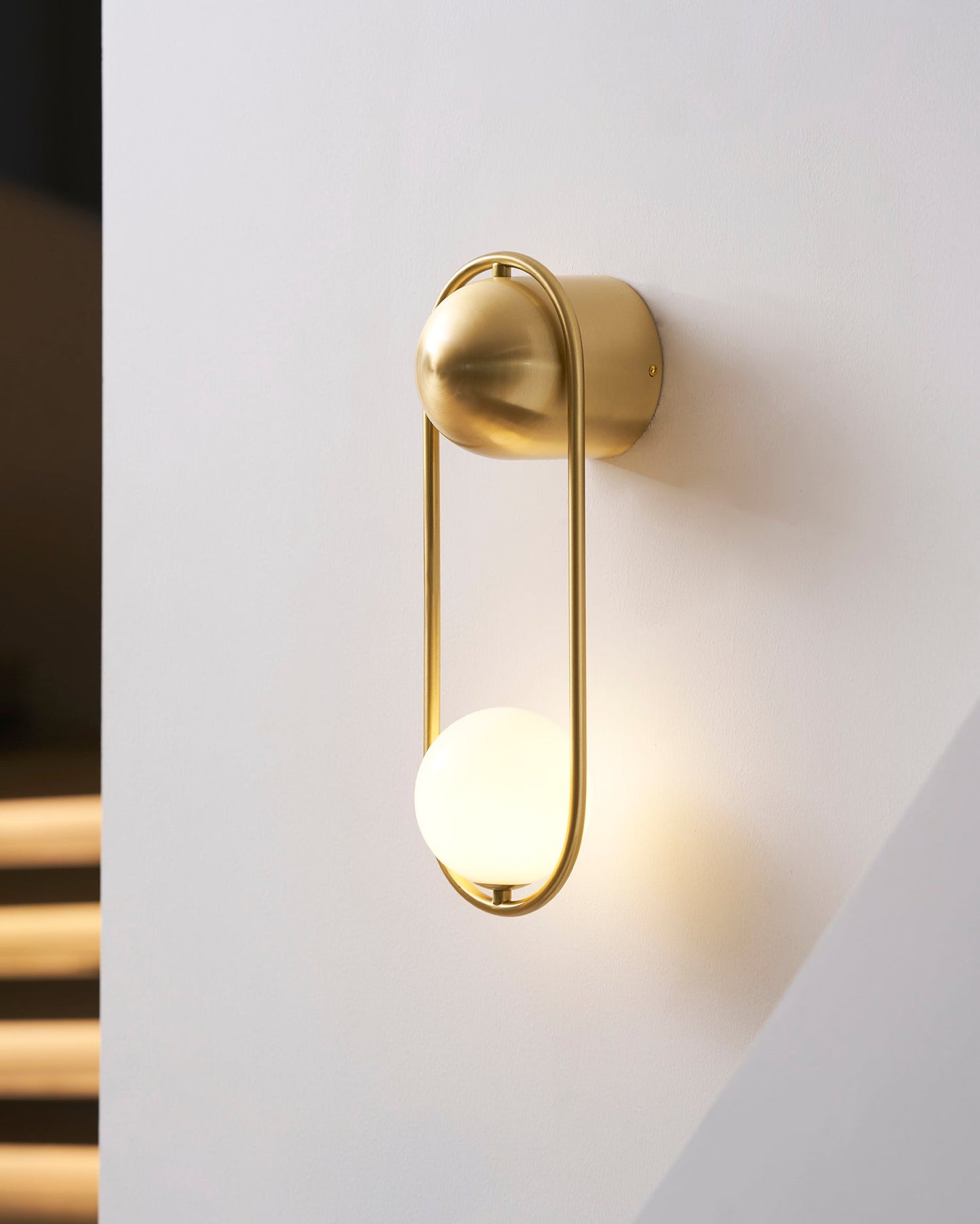 Mila Wall Lamp - Adjustable Brightness & Energy-Efficient LED Design