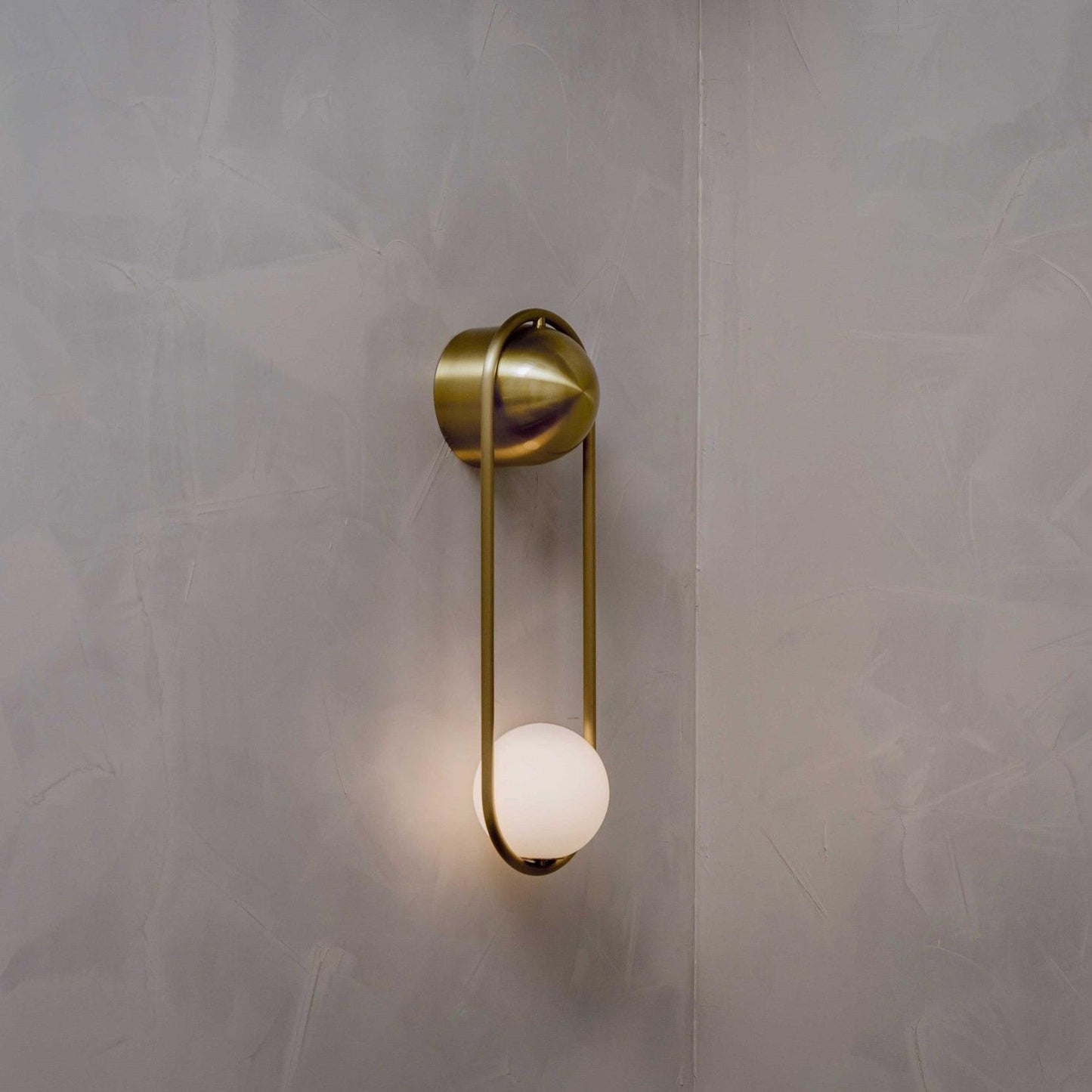 Mila Wall Lamp - Adjustable Brightness & Energy-Efficient LED Design