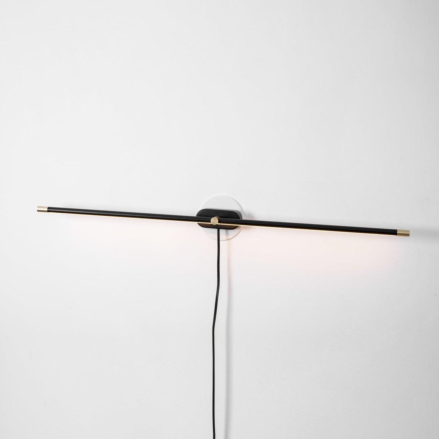 Professional Minimalist Linear Wall Lamp with Dimmable LED & Easy Inst