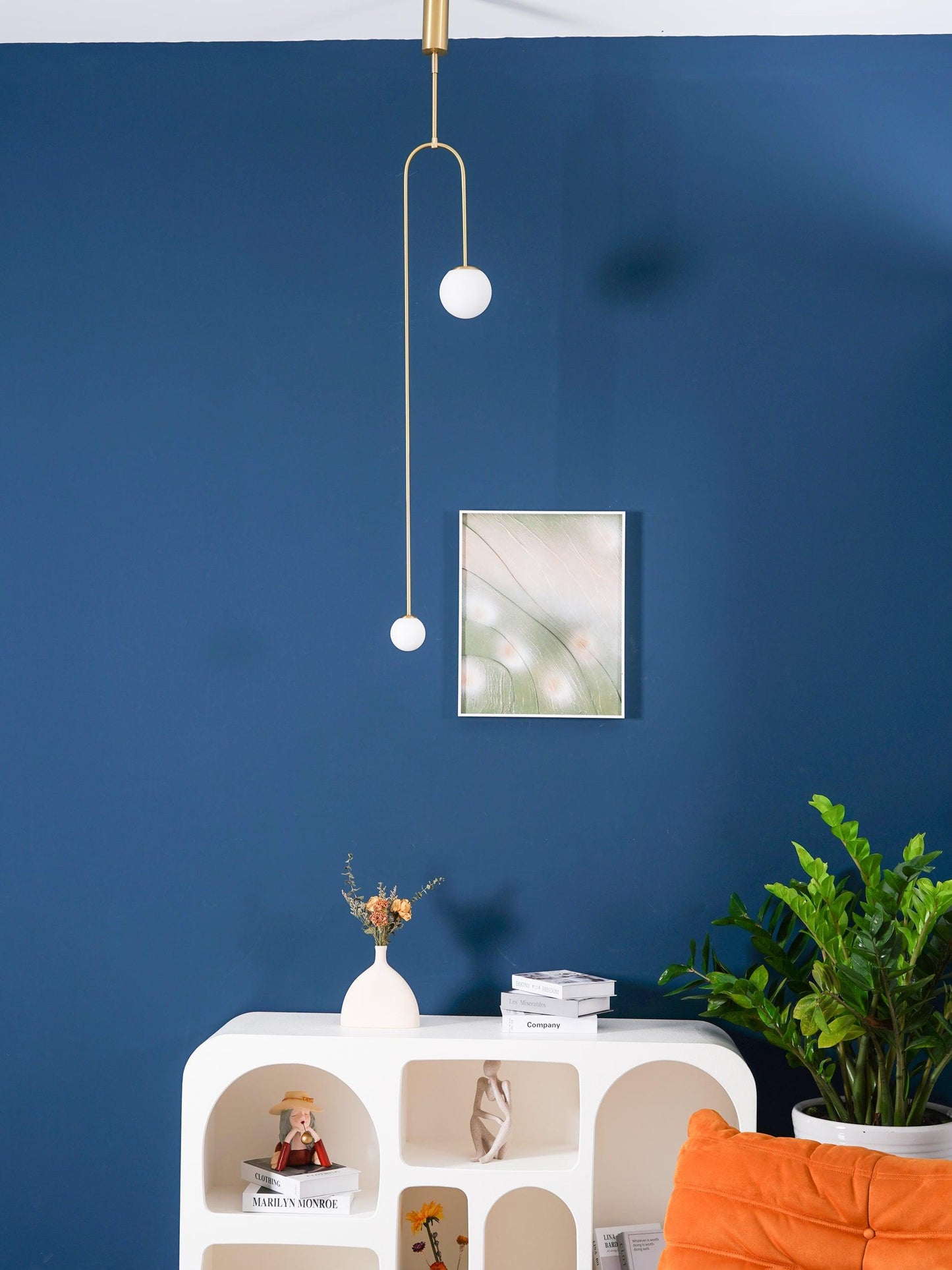 Mobile Chandelier with Adjustable Height and LED Lighting Features