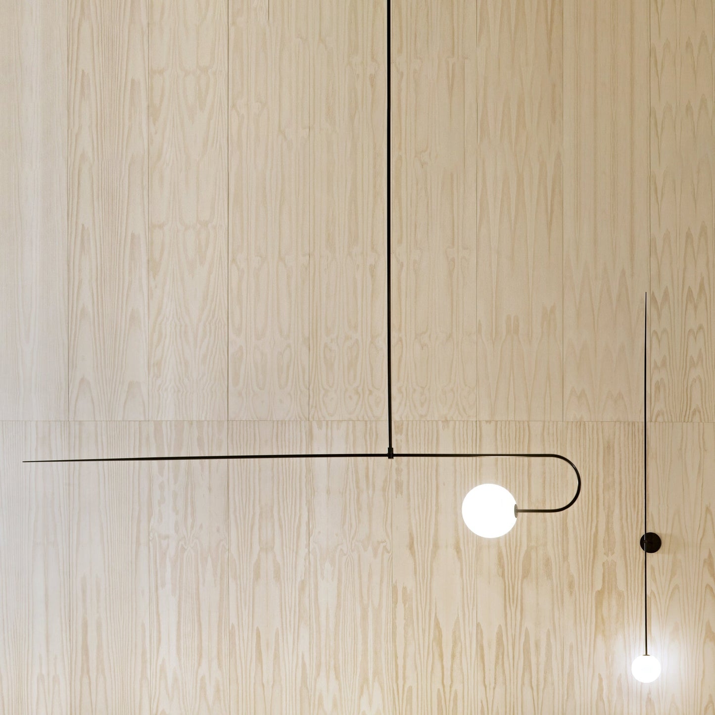 Mobile Chandelier with Adjustable Height and LED Lighting Features