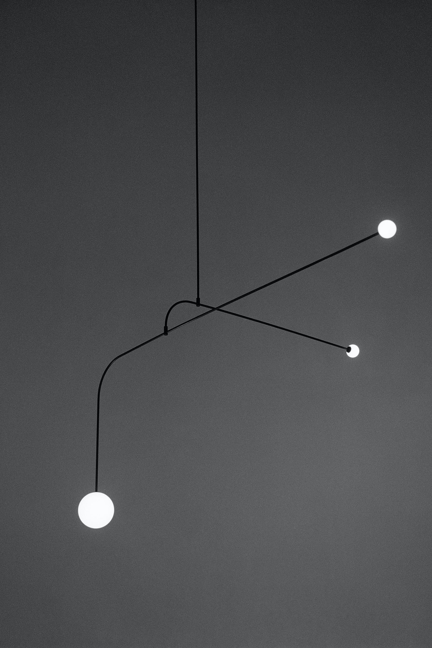 Mobile Chandelier with Adjustable Height and LED Lighting Features