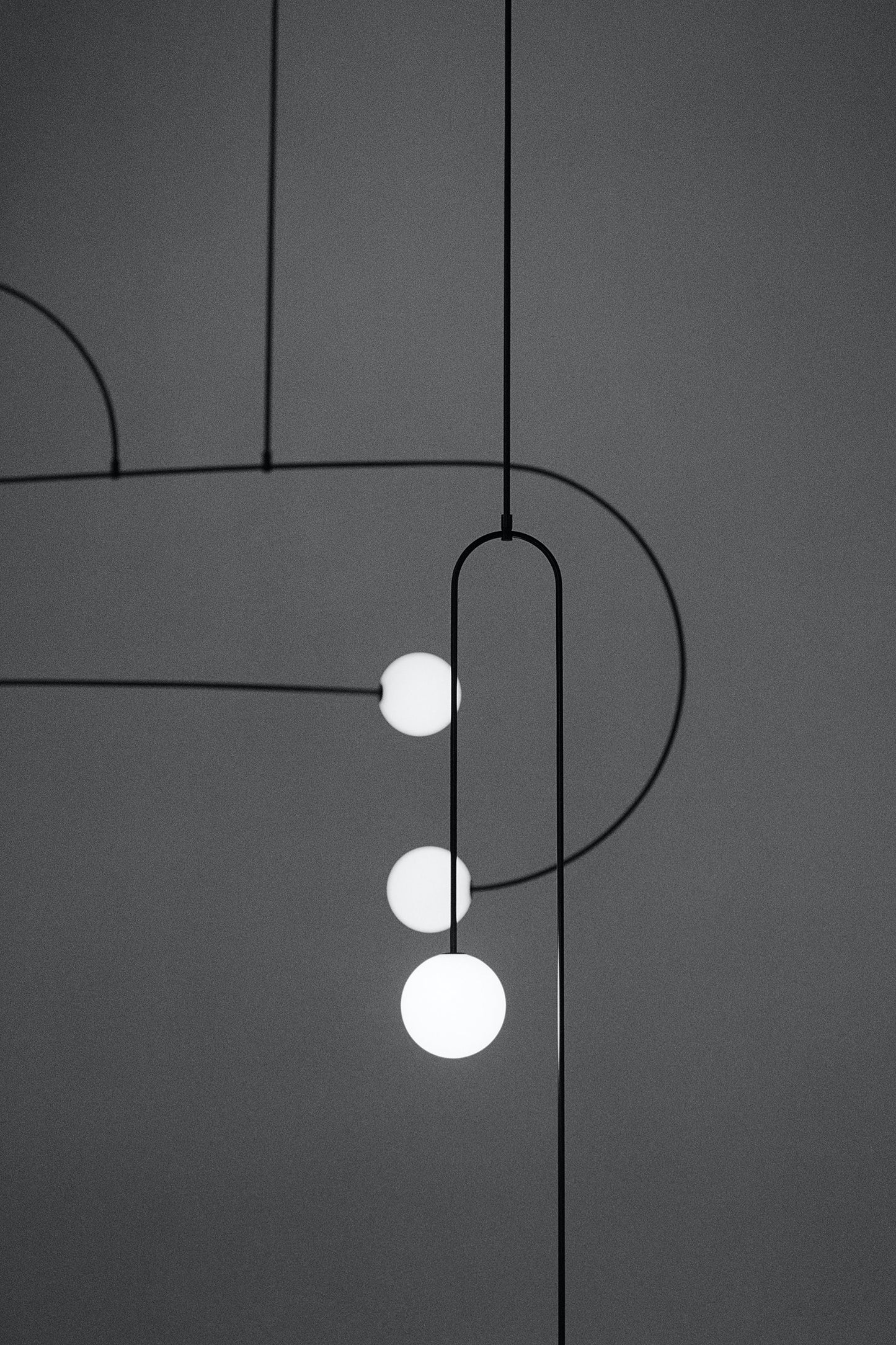 Mobile Chandelier with Adjustable Height and LED Lighting Features