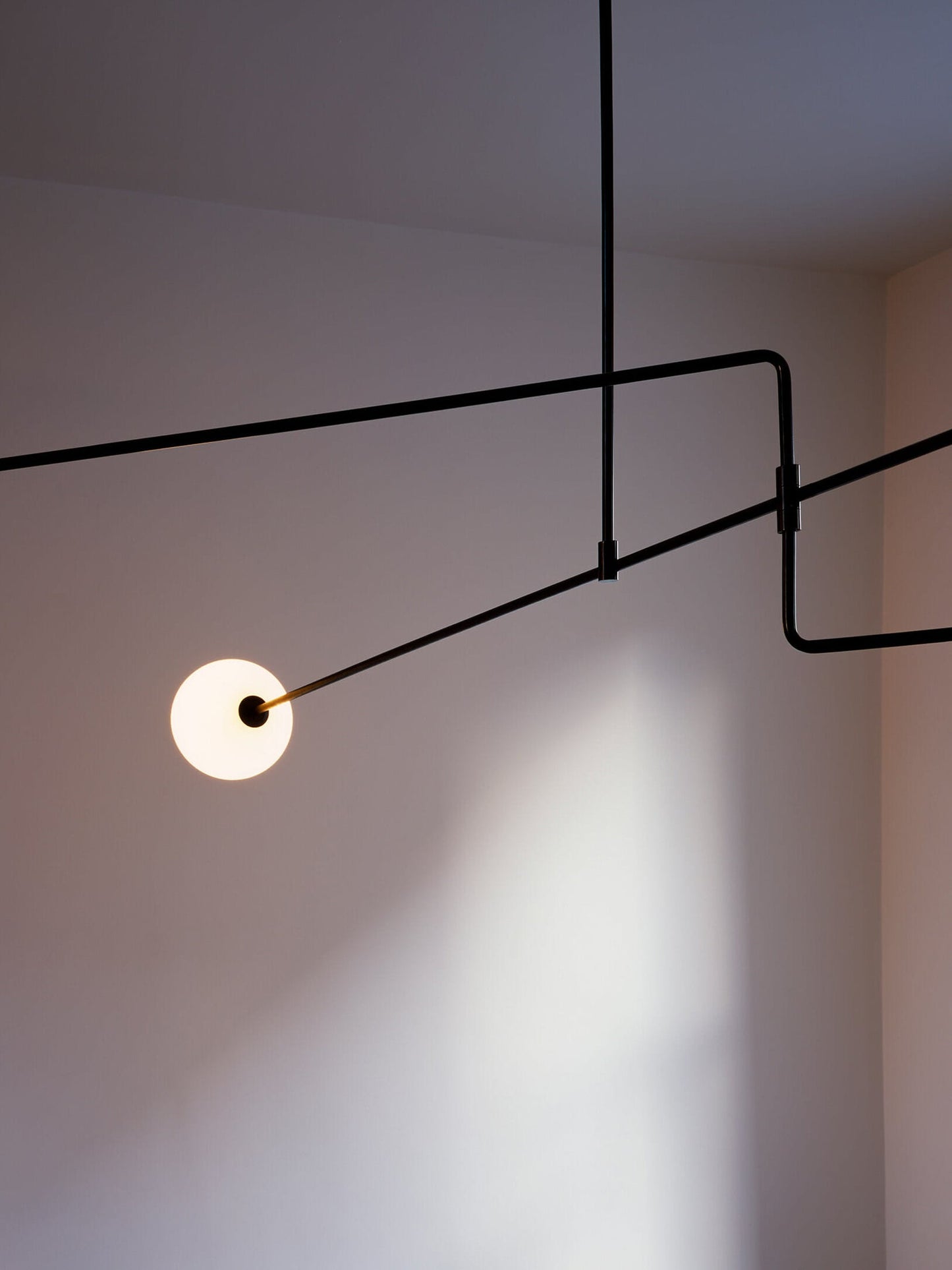 Mobile Chandelier with Adjustable Height and LED Lighting Features