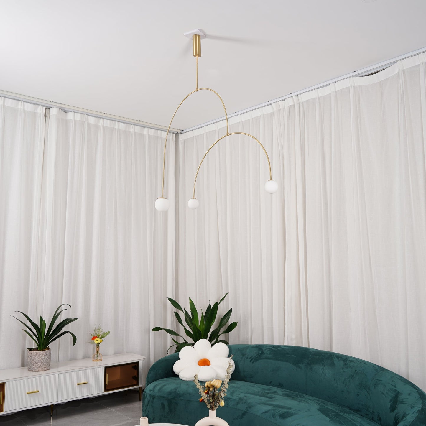 Mobile Chandelier with Adjustable Height and LED Lighting Features