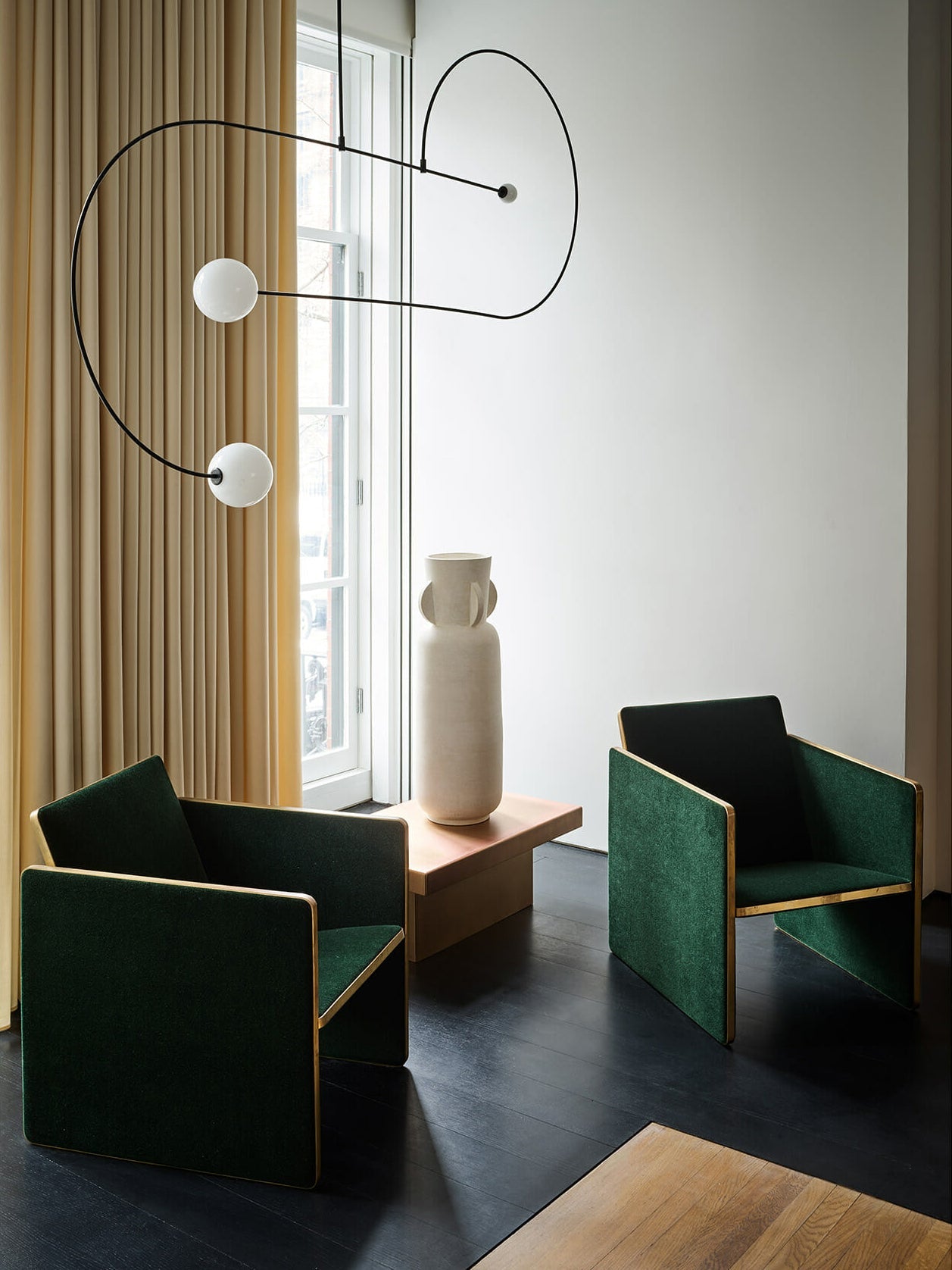 Mobile Chandelier with Adjustable Height and LED Lighting Features
