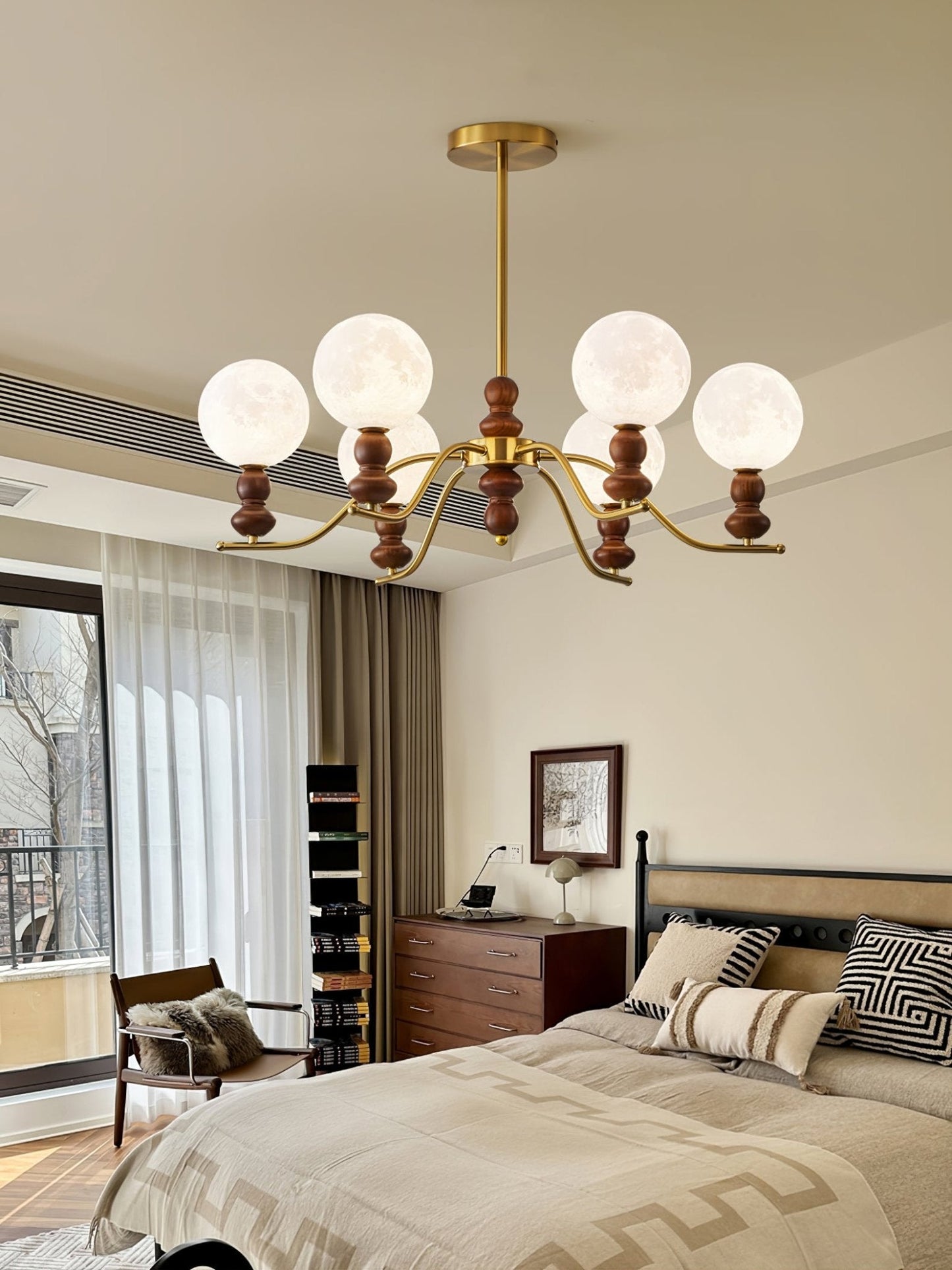 Moonlit Globe Chandelier - Elegant Lighting with Adjustable Brightness