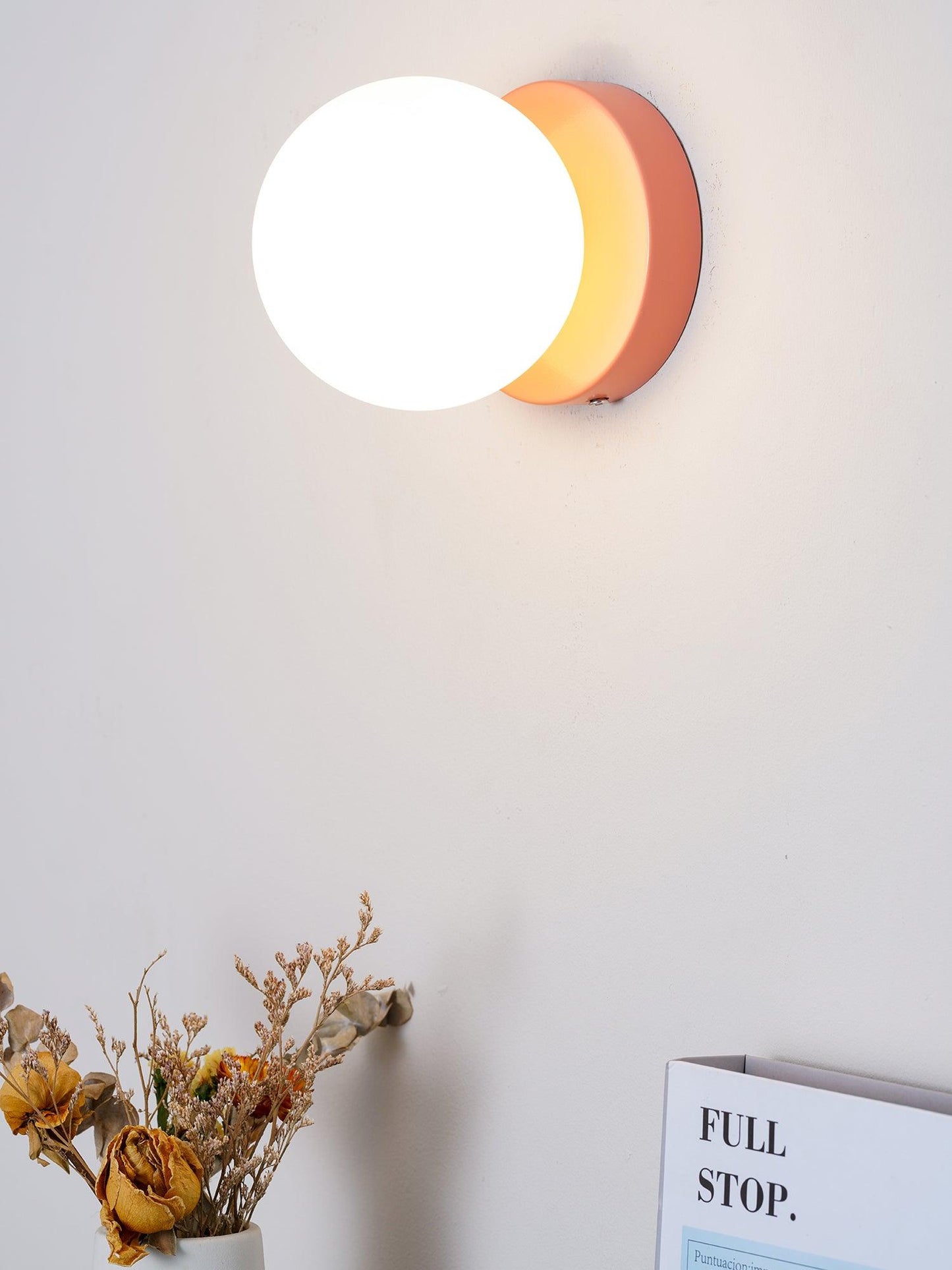 Nuvol Wall Lamp - Adjustable Brightness, Modern Design, Energy Efficie