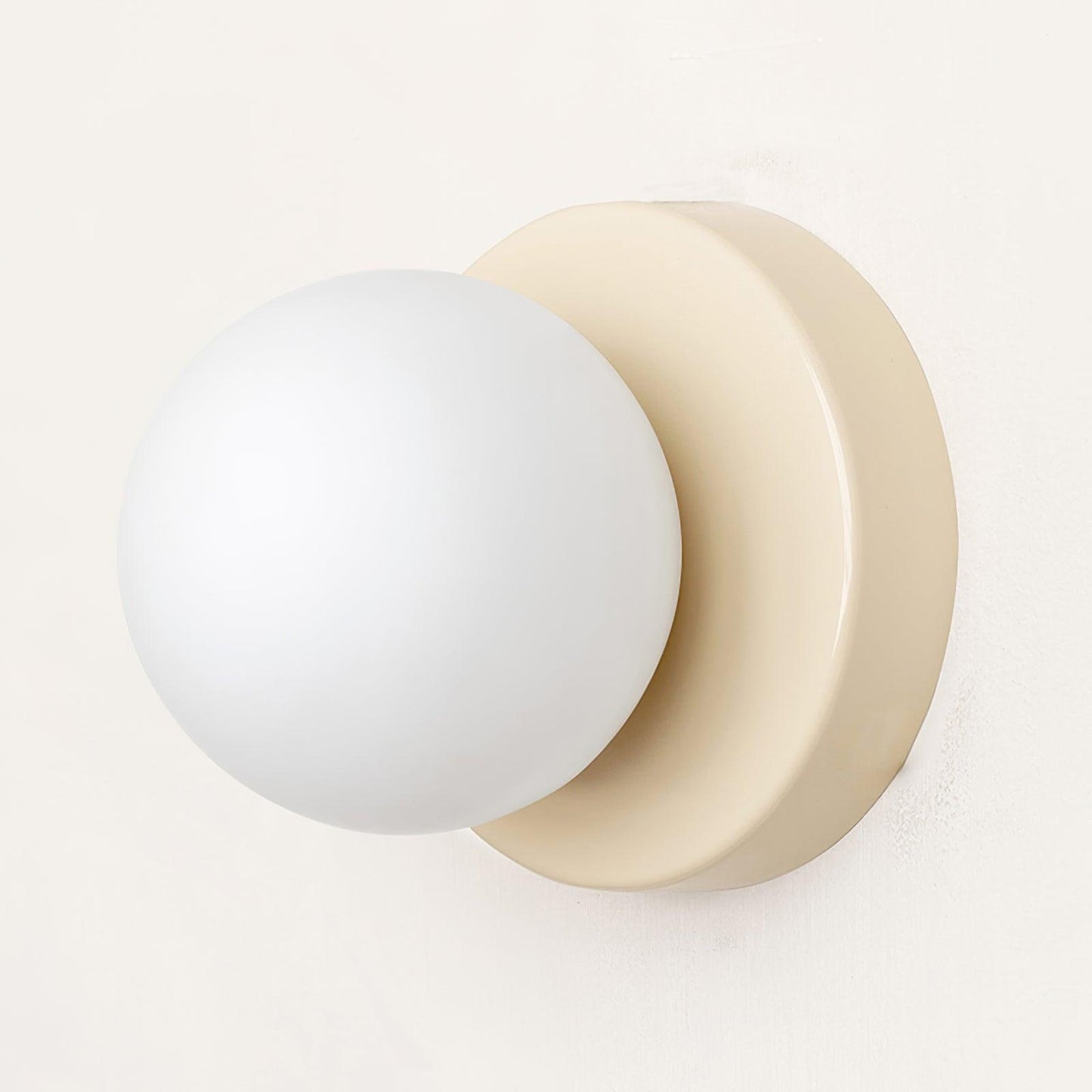 Nuvol Wall Lamp - Adjustable Brightness, Modern Design, Energy Efficie