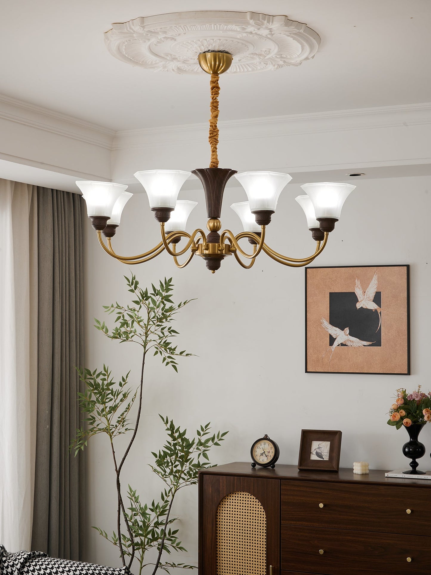 Octavia Chandelier - Elegant Crystal Design with Adjustable Hanging He